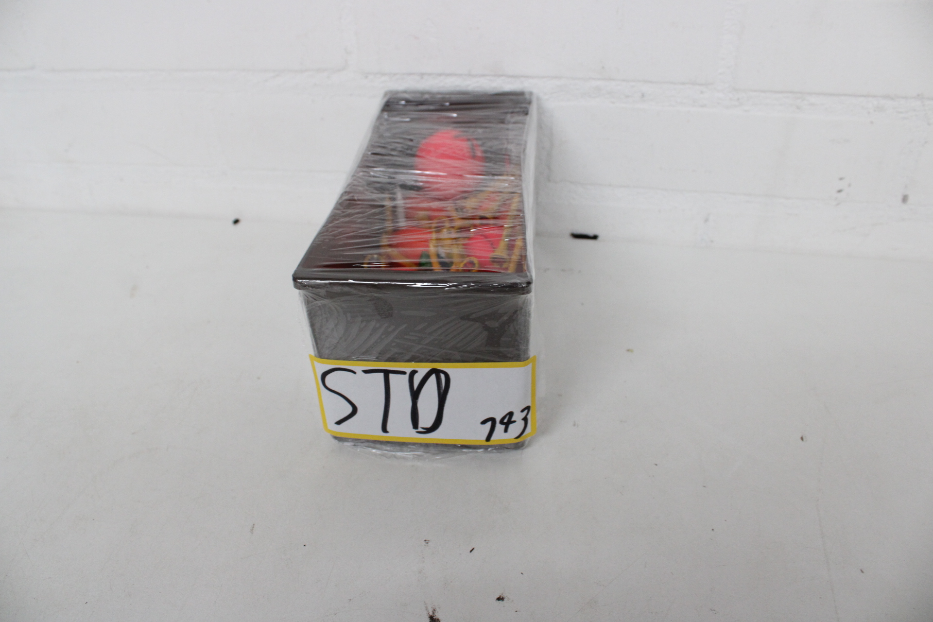 Set gekleurde golfballen en houten tees – foto 5 – kavel bij GSD Auctions, Zoeterwoude