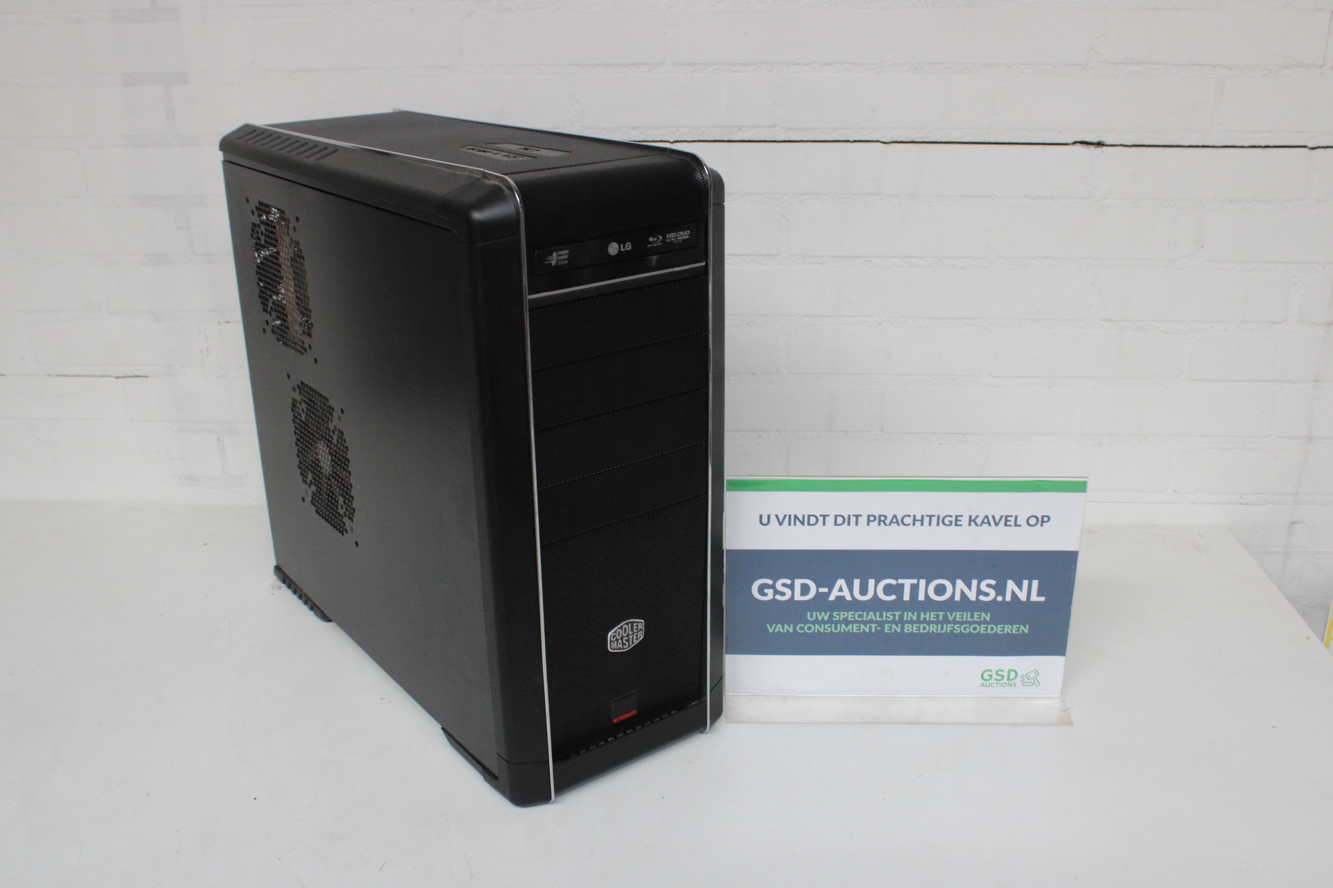 Cooler Master desktop PC kast met LG Blu-ray drive – kavel bij GSD Auctions, Zoeterwoude