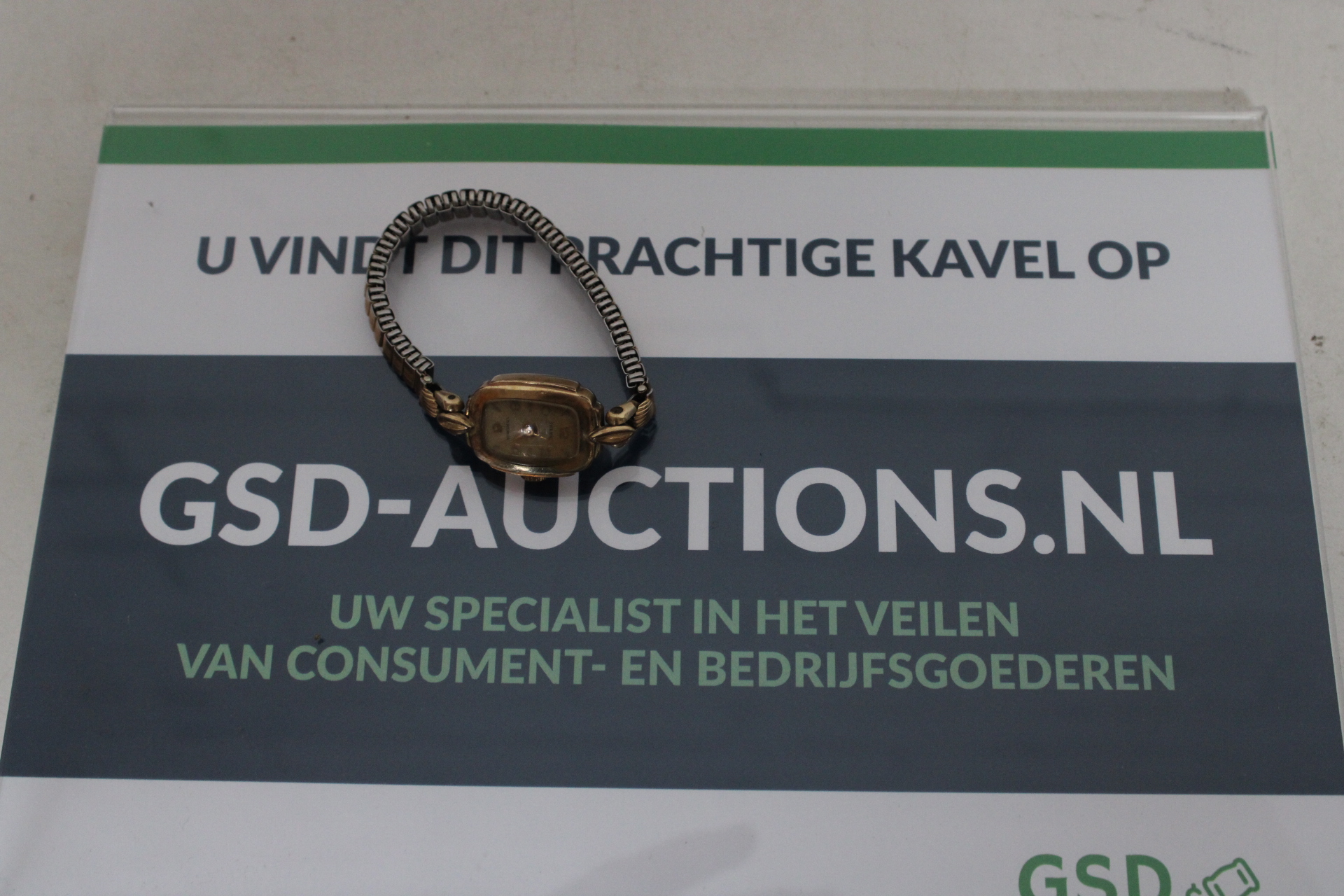 Dameshorloge met metalen band – kavel bij GSD Auctions, Zoeterwoude