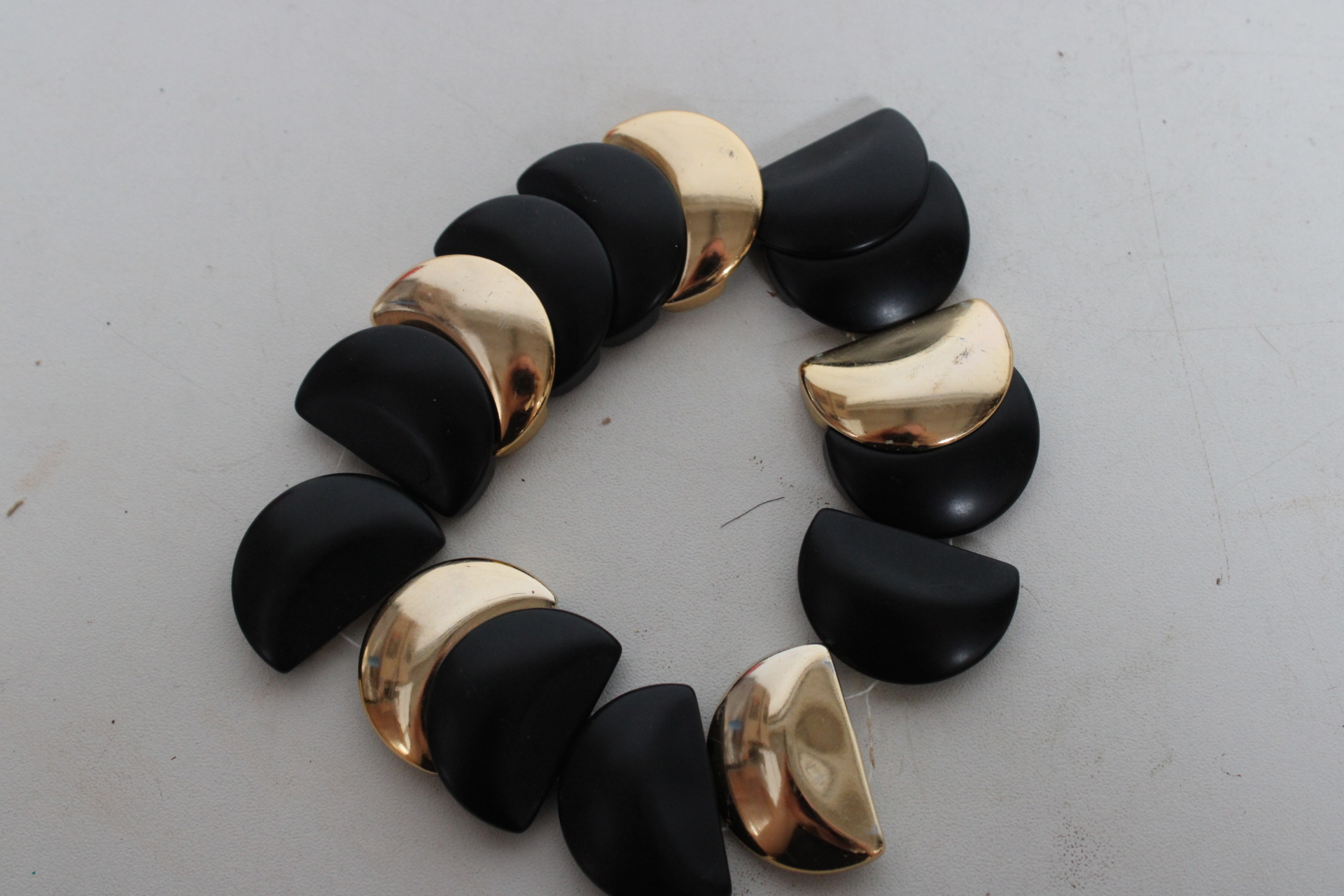 Set van sieraden en kettingen – foto 6 – kavel bij GSD Auctions, Zoeterwoude