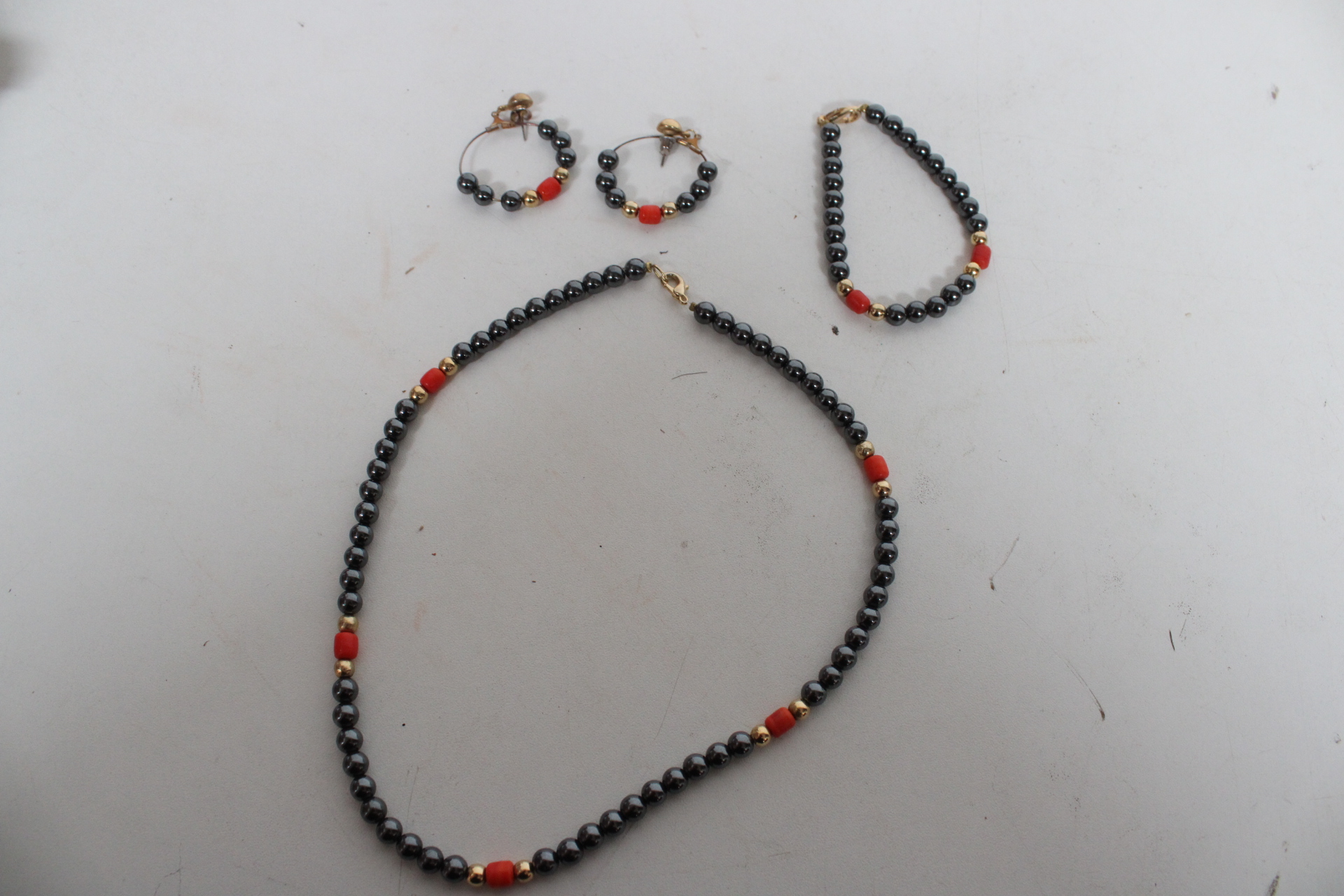 Set van sieraden en kettingen – foto 7 – kavel bij GSD Auctions, Zoeterwoude
