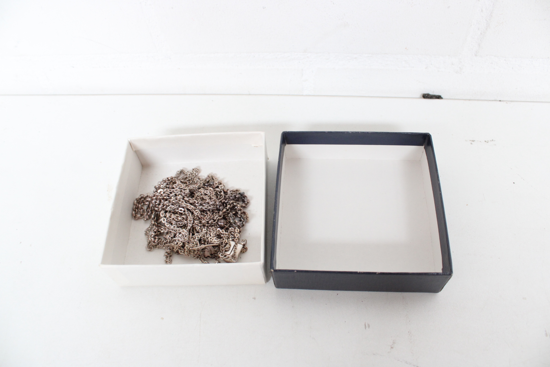 zilverkleurige metalen schakelketting – foto 2 – kavel bij GSD Auctions, Zoeterwoude