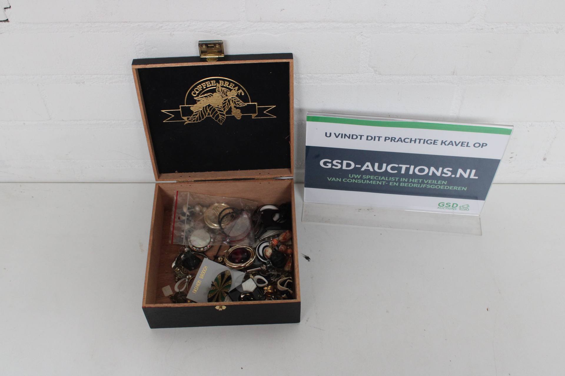 Houten sieradendoos Coffee Break – kavel bij GSD Auctions, Zoeterwoude