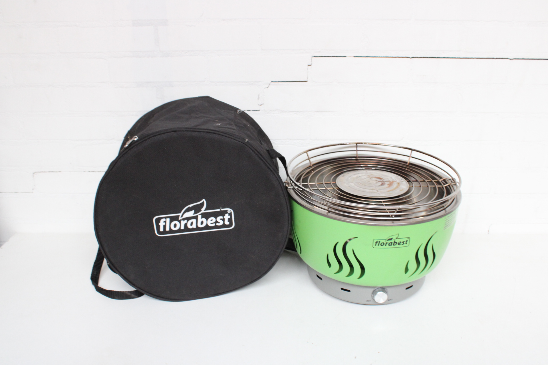 Florabest elektrische BBQ in draagtas – foto 2 – kavel bij GSD Auctions, Zoeterwoude