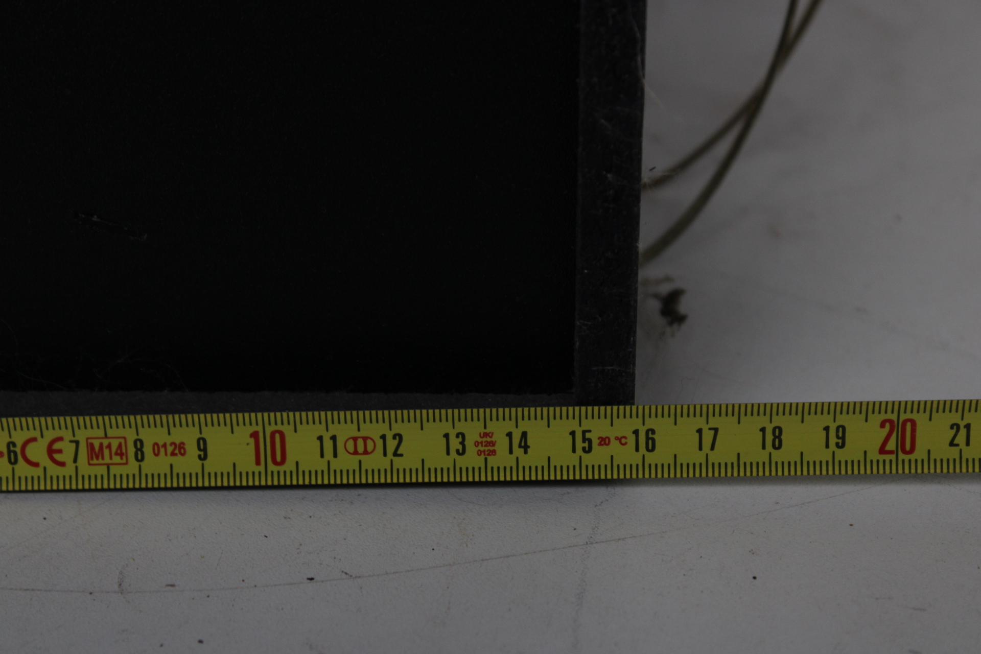 Zwarte LG subwoofer – foto 8 – kavel bij GSD Auctions, Zoeterwoude