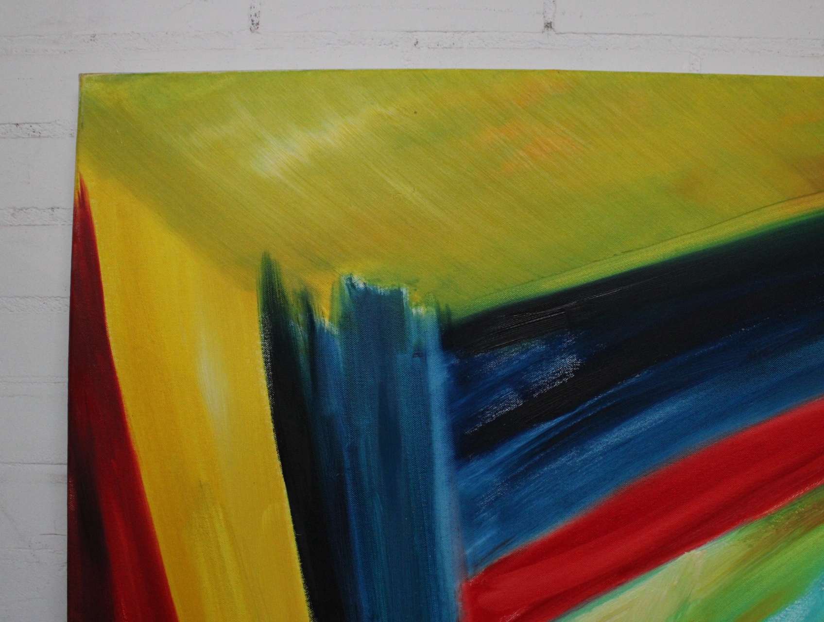 Abstract schilderij met gekleurde driehoeken – foto 3 – kavel bij GSD Auctions, Zoeterwoude