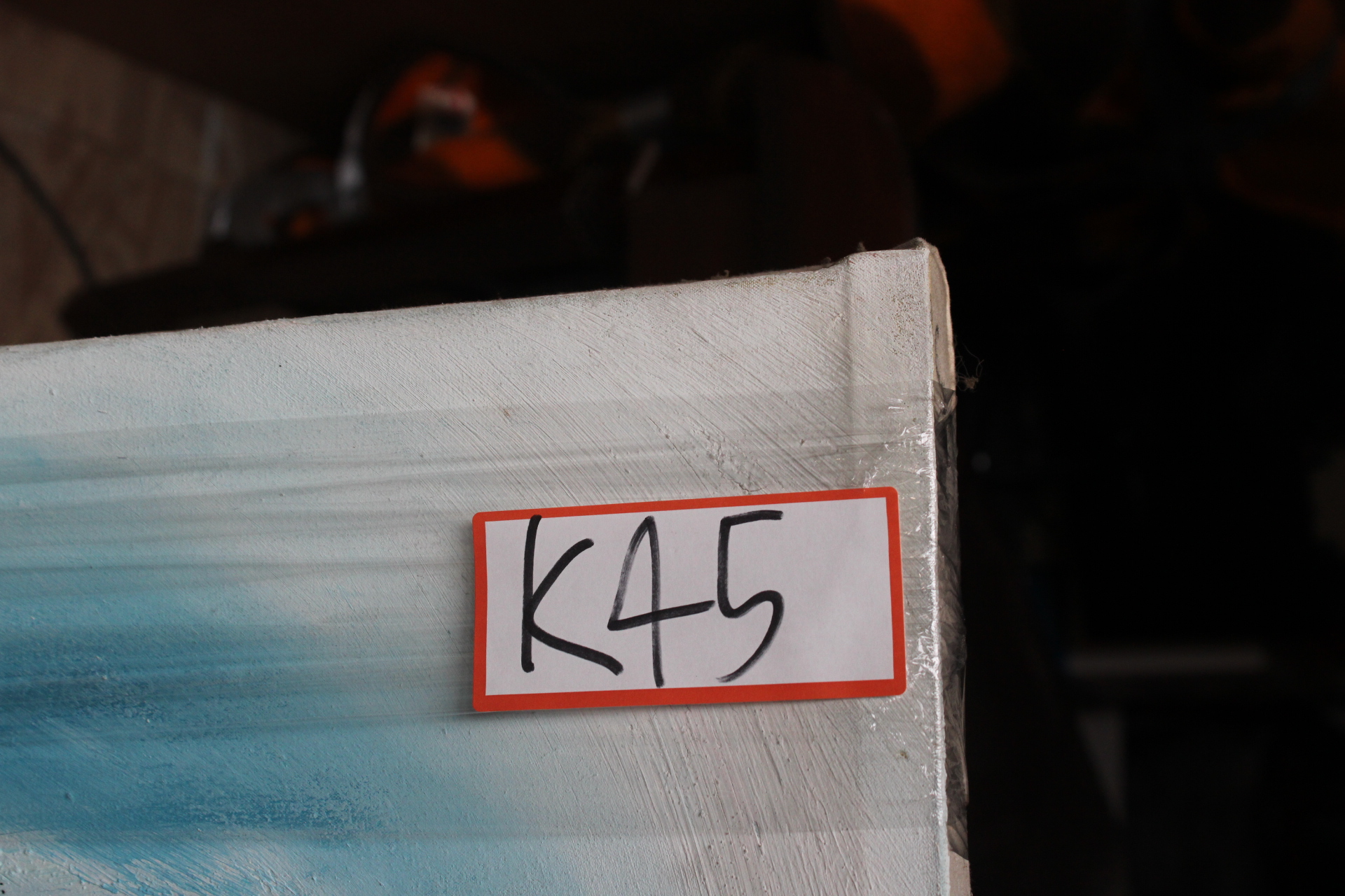 Abstract schilderij van hoofd met pastelkleuren – foto 8 – kavel bij GSD Auctions, Zoeterwoude