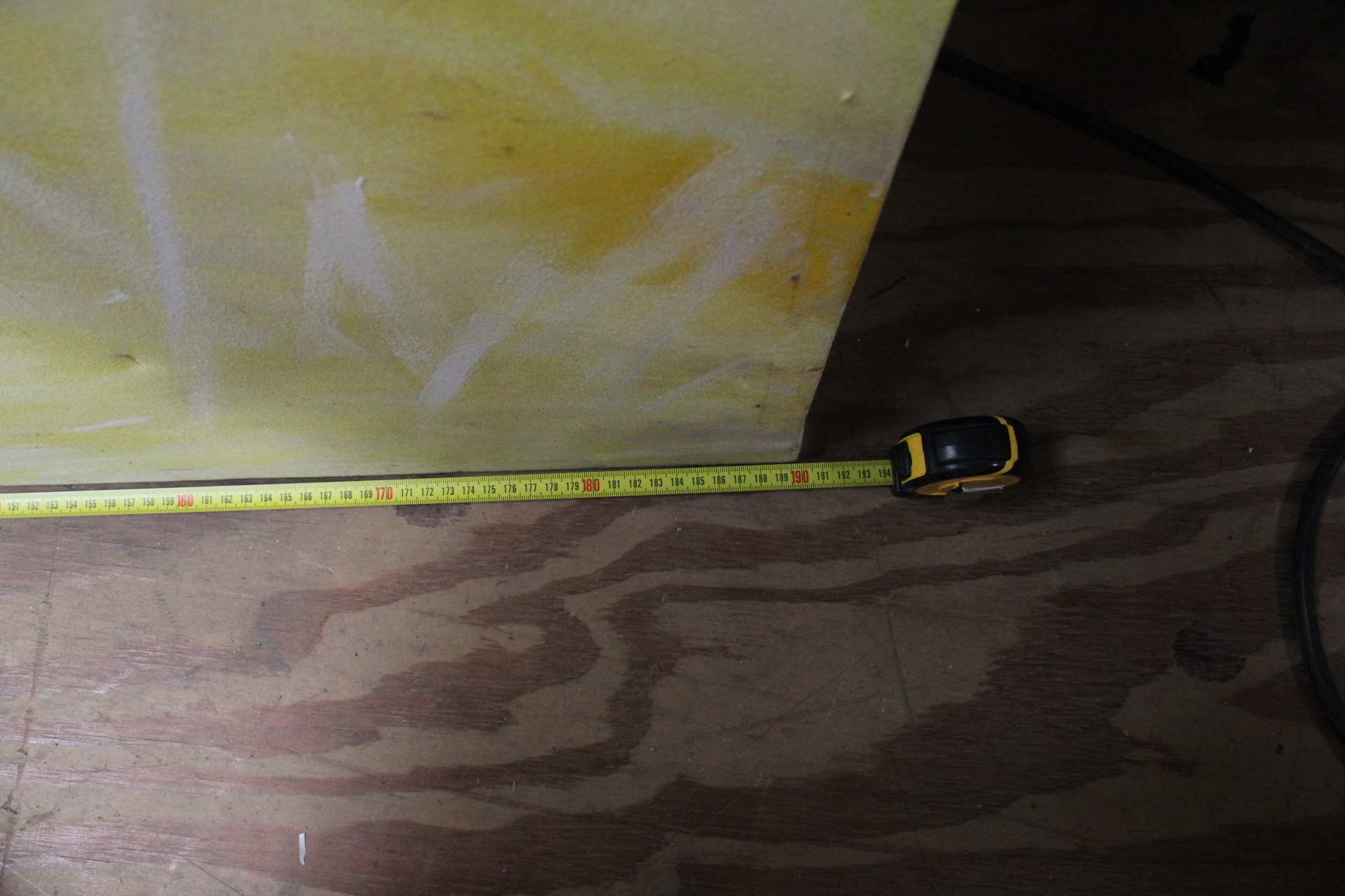 Abstract schilderij met gele en witte tinten – foto 9 – kavel bij GSD Auctions, Zoeterwoude