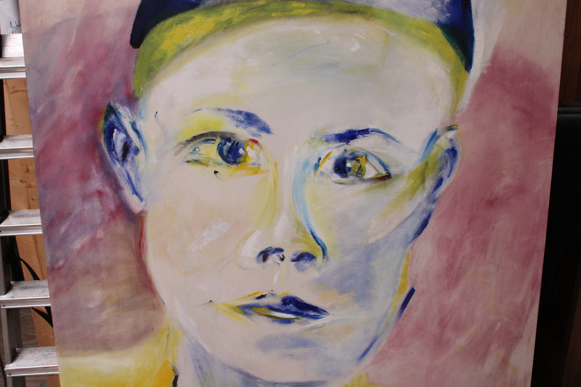 Groot modern schilderij met gezicht en blauwe hoed – foto 5 – kavel bij GSD Auctions, Zoeterwoude