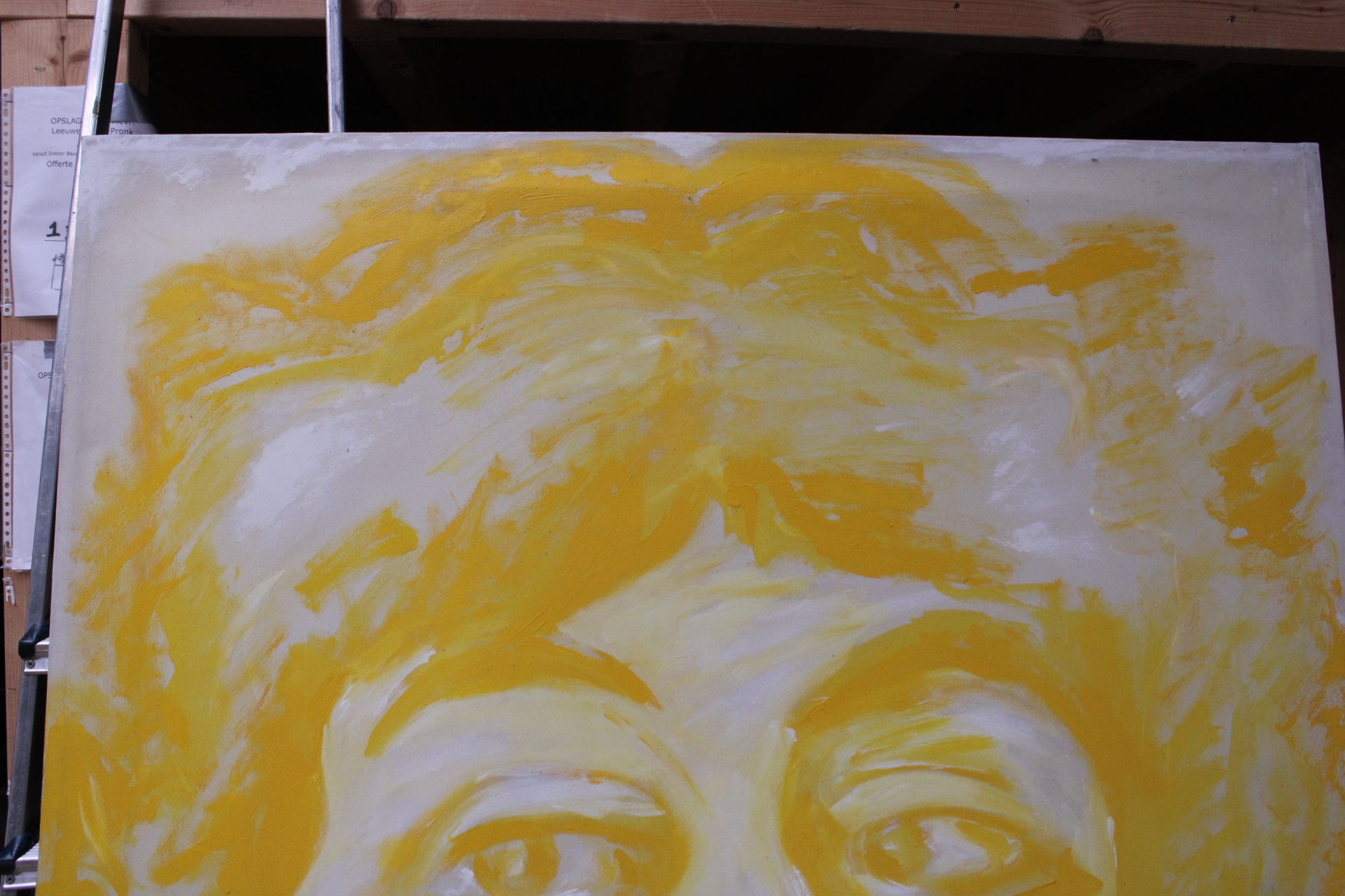 Abstract portretschilderij in geel en wit – foto 5 – kavel bij GSD Auctions, Zoeterwoude