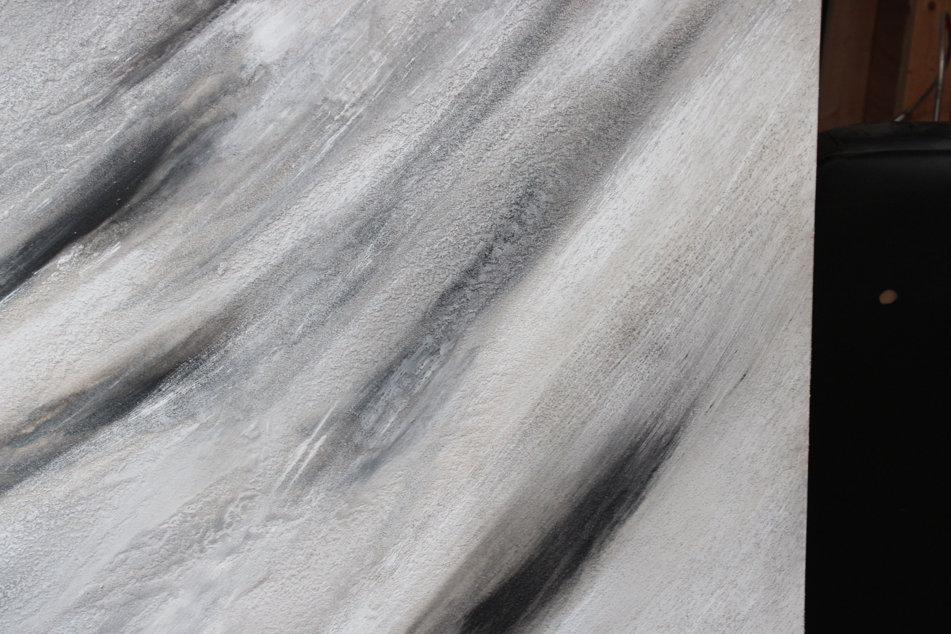 Abstract schilderij in grijstinten – foto 5 – kavel bij GSD Auctions, Zoeterwoude