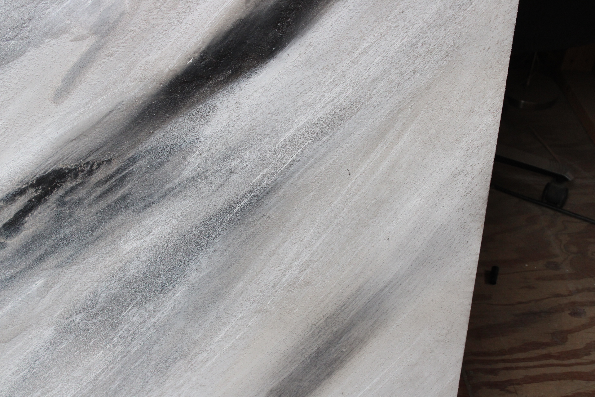 Abstract schilderij in grijstinten – foto 8 – kavel bij GSD Auctions, Zoeterwoude