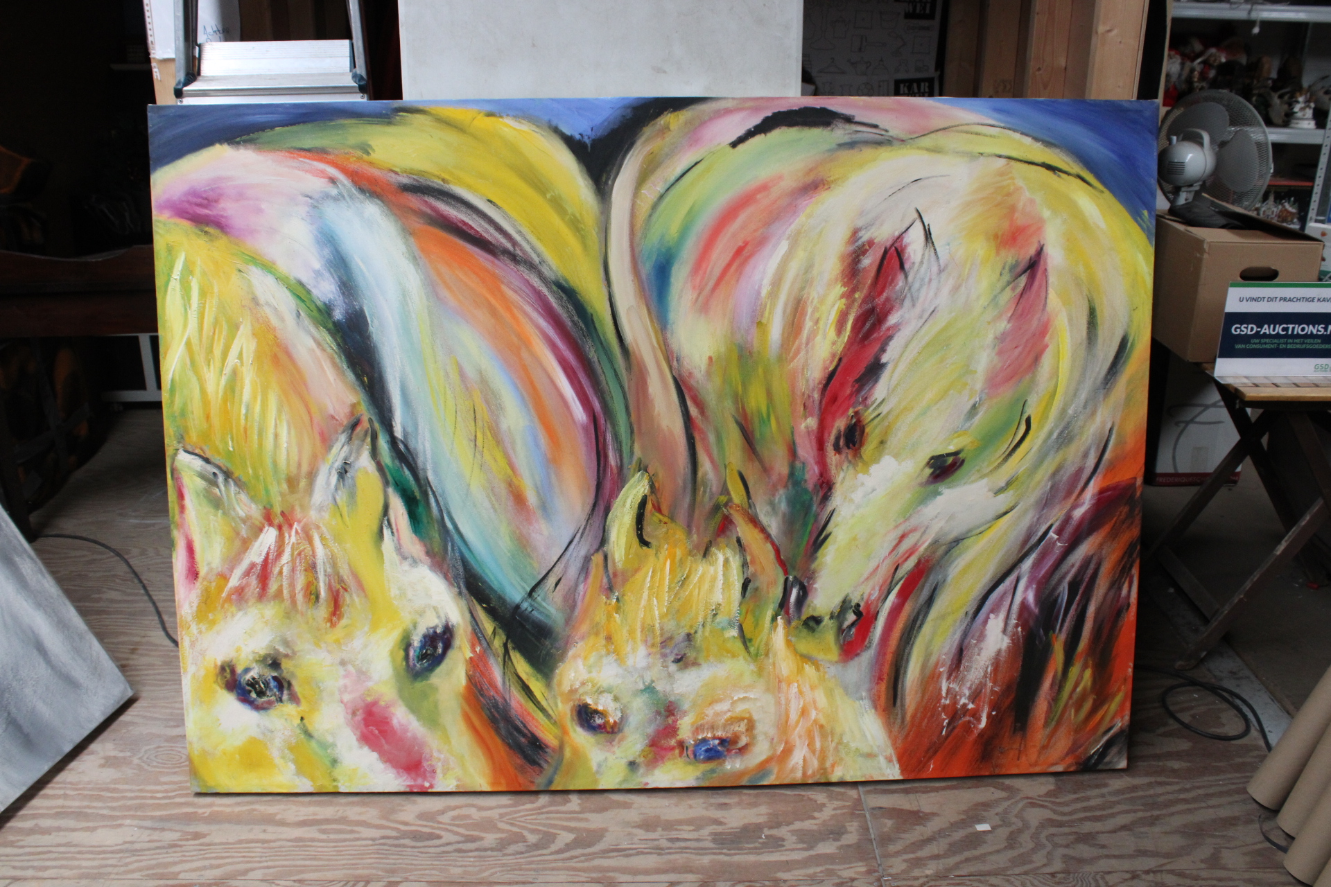 Abstract schilderij met dierenkoppen – foto 2 – kavel bij GSD Auctions, Zoeterwoude
