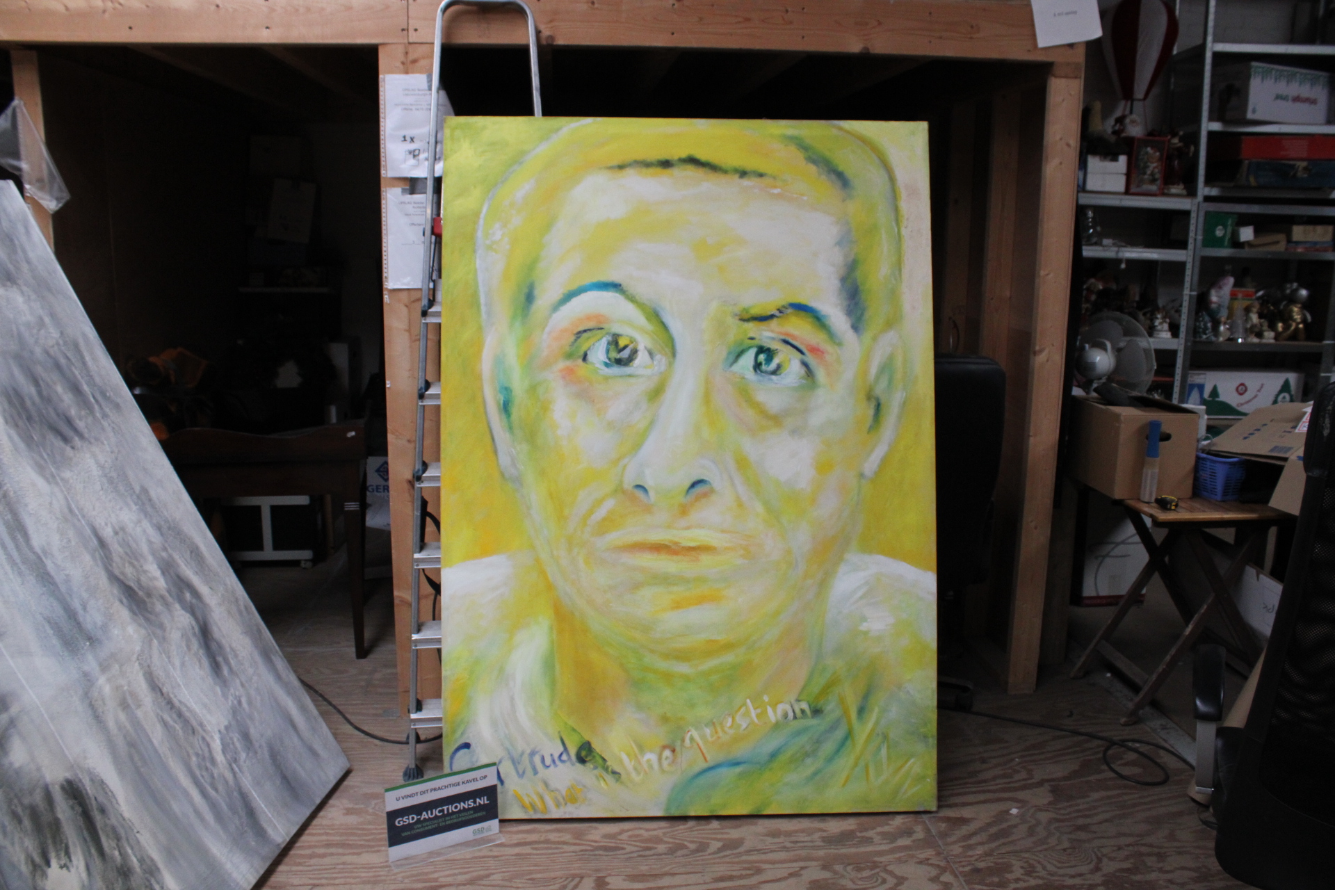 Schilderij groot gezicht met tekst 'What's the question' – kavel bij GSD Auctions, Zoeterwoude