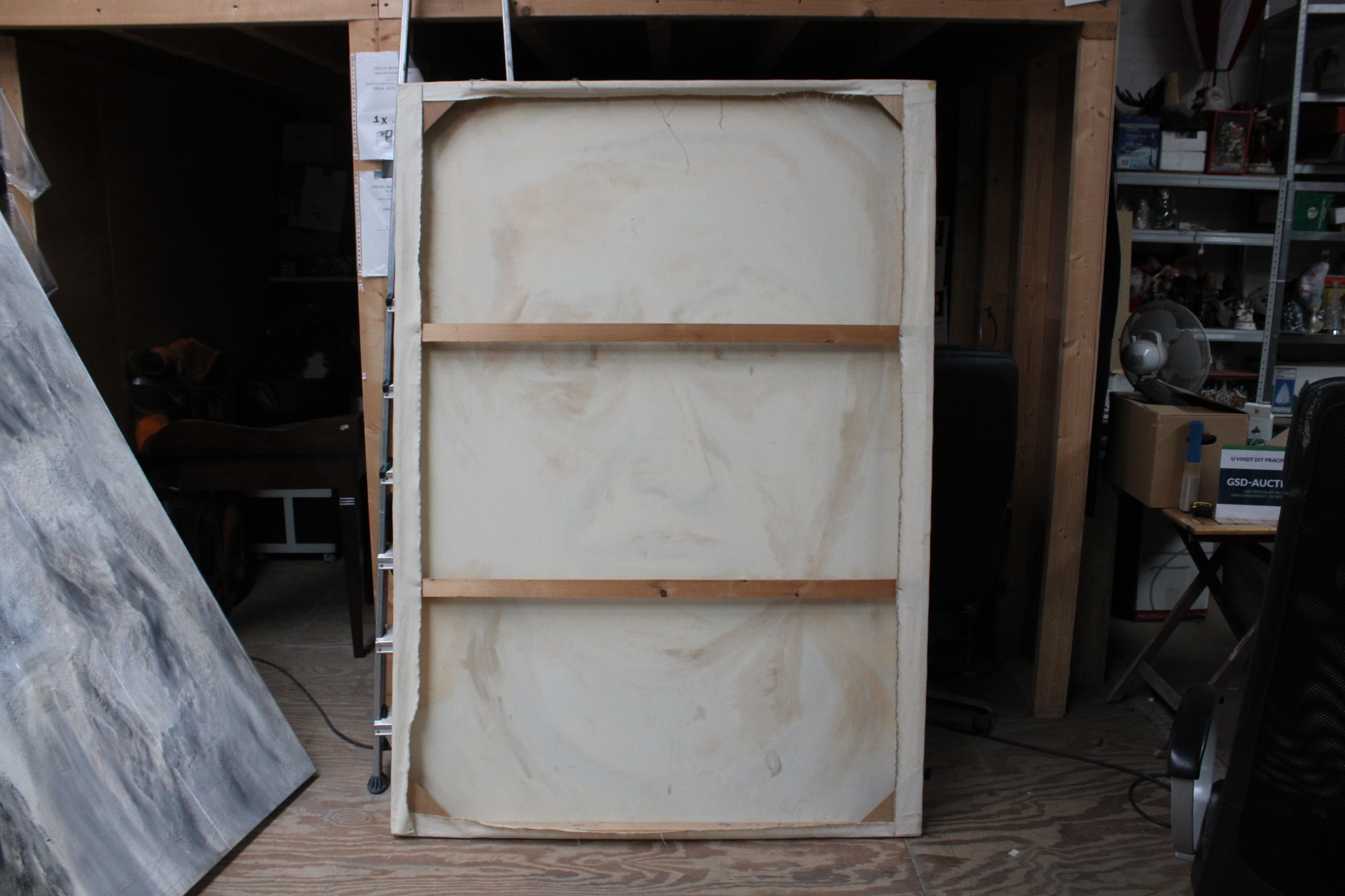 Schilderij groot gezicht met tekst 'What's the question' – foto 9 – kavel bij GSD Auctions, Zoeterwoude