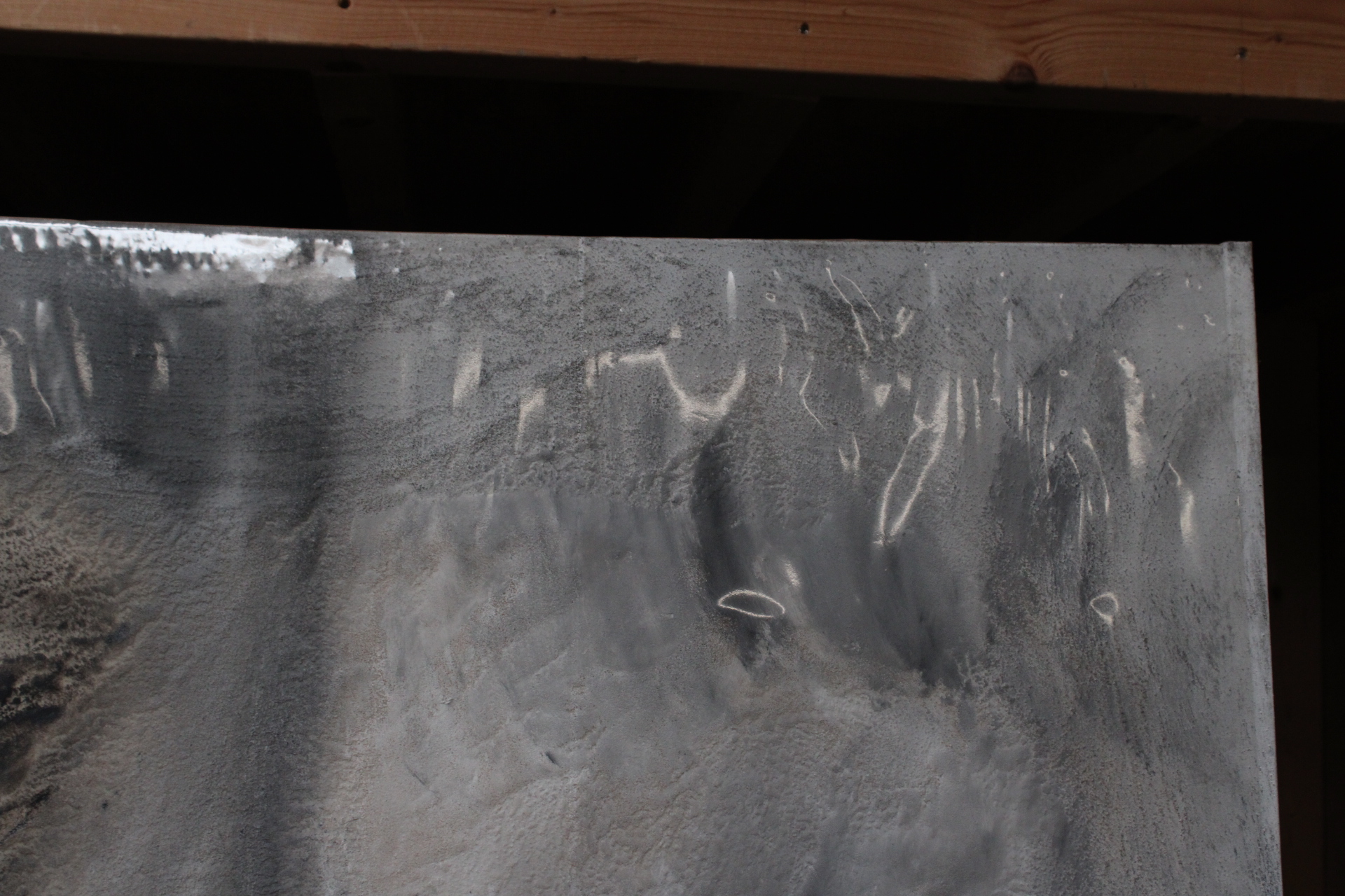 Abstract grijs-wit schilderij – foto 4 – kavel bij GSD Auctions, Zoeterwoude
