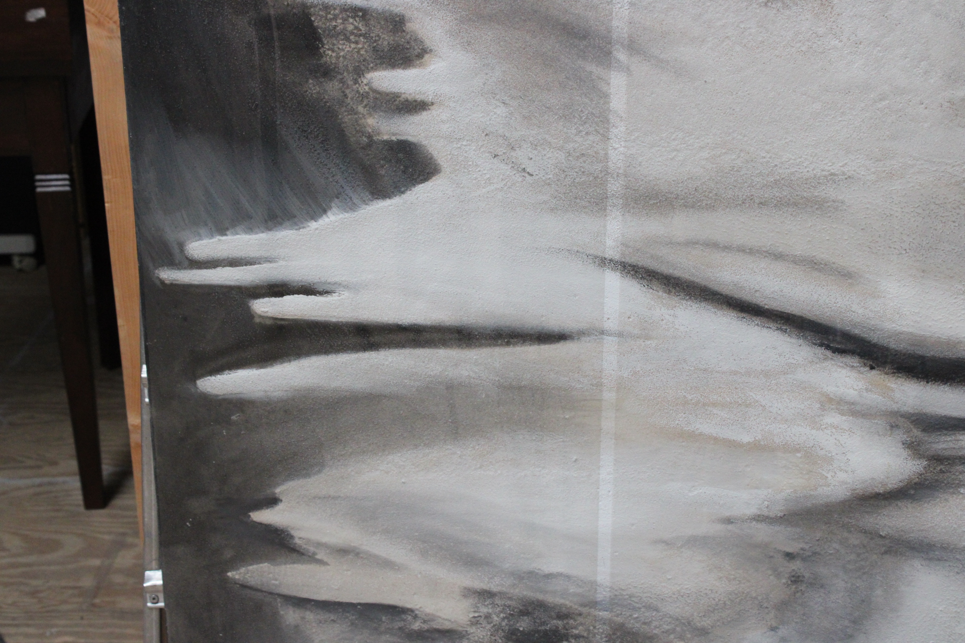 Abstract schilderij in grijstinten – foto 7 – kavel bij GSD Auctions, Zoeterwoude