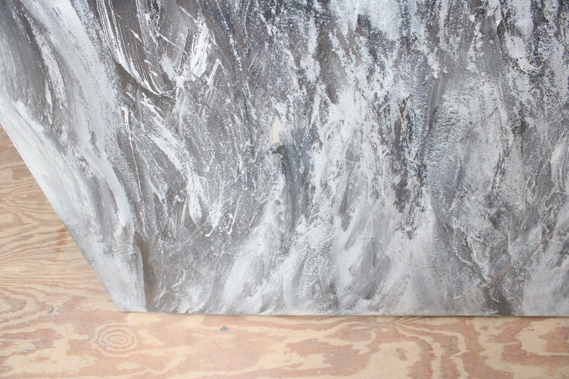 Abstracte grijswitte schilderij op canvas – foto 10 – kavel bij GSD Auctions, Zoeterwoude