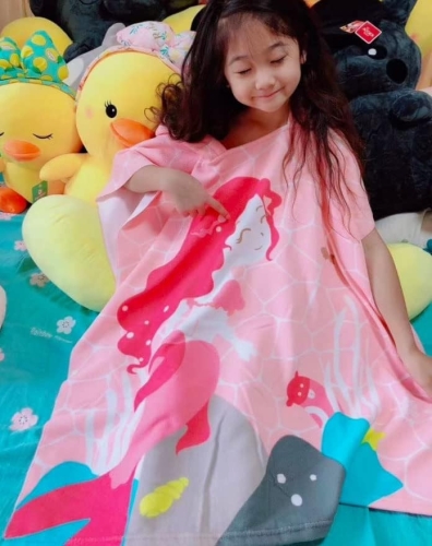 5xKinder poncho-handoek met kap – foto 5 – kavel bij GSD Auctions, Zoeterwoude