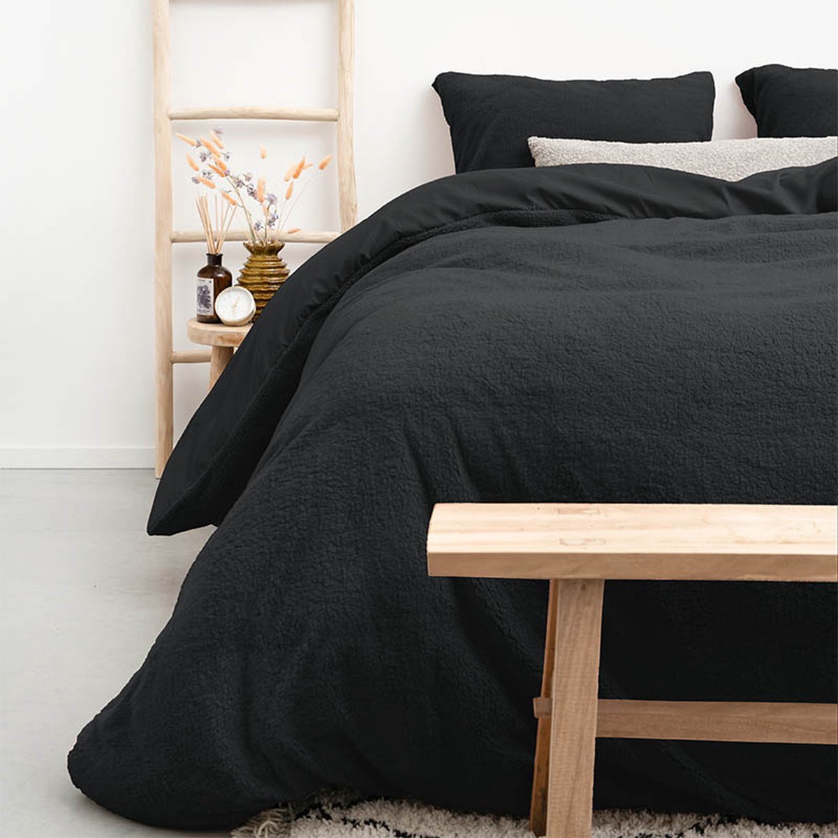 Dekbedovertrek teddy Antraciet 200x220cm+2kussenslopen – foto 7 – kavel bij GSD Auctions, Zoeterwoude