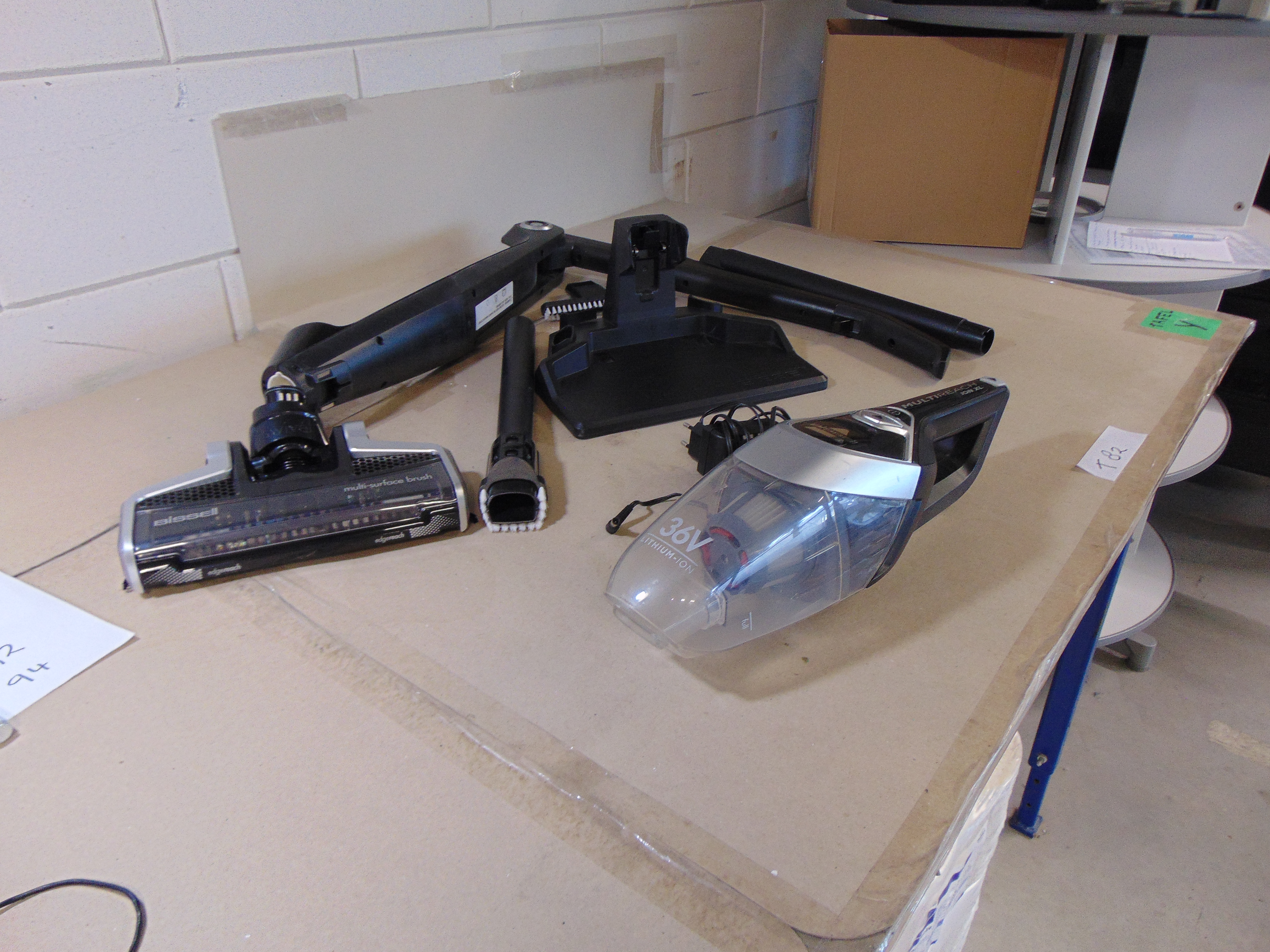 Bissell 2983N MultiReach XL - 2-in-1 Steelstofzuiger – foto 2 – kavel bij GSD Auctions, Zoeterwoude