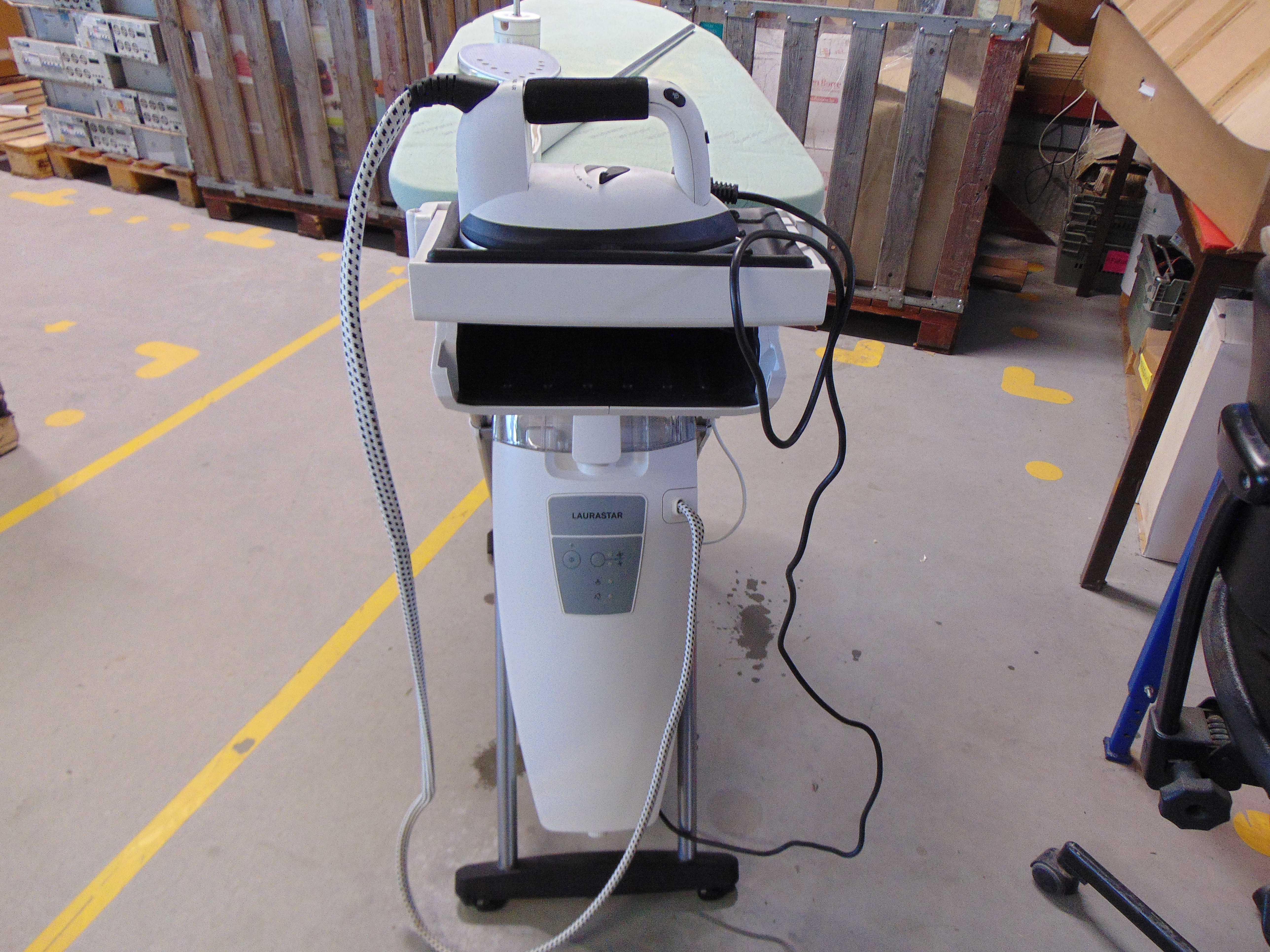 Laurastar S Pure Plus Strijksysteem – foto 3 – kavel bij GSD Auctions, Zoeterwoude