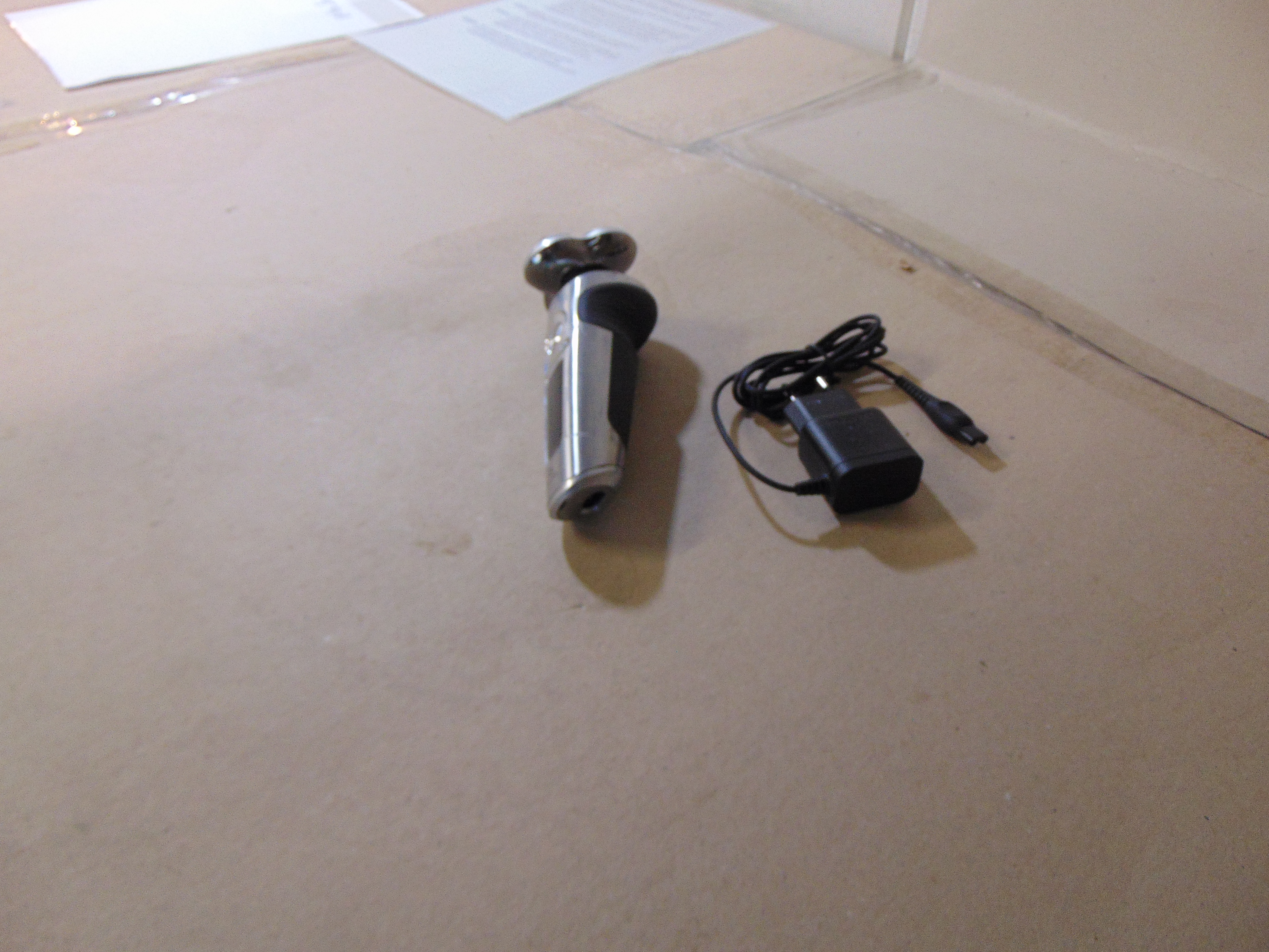 Philips Shaver S9000 Prestige SP9820/12 Scheerapparaat – foto 3 – kavel bij GSD Auctions, Zoeterwoude