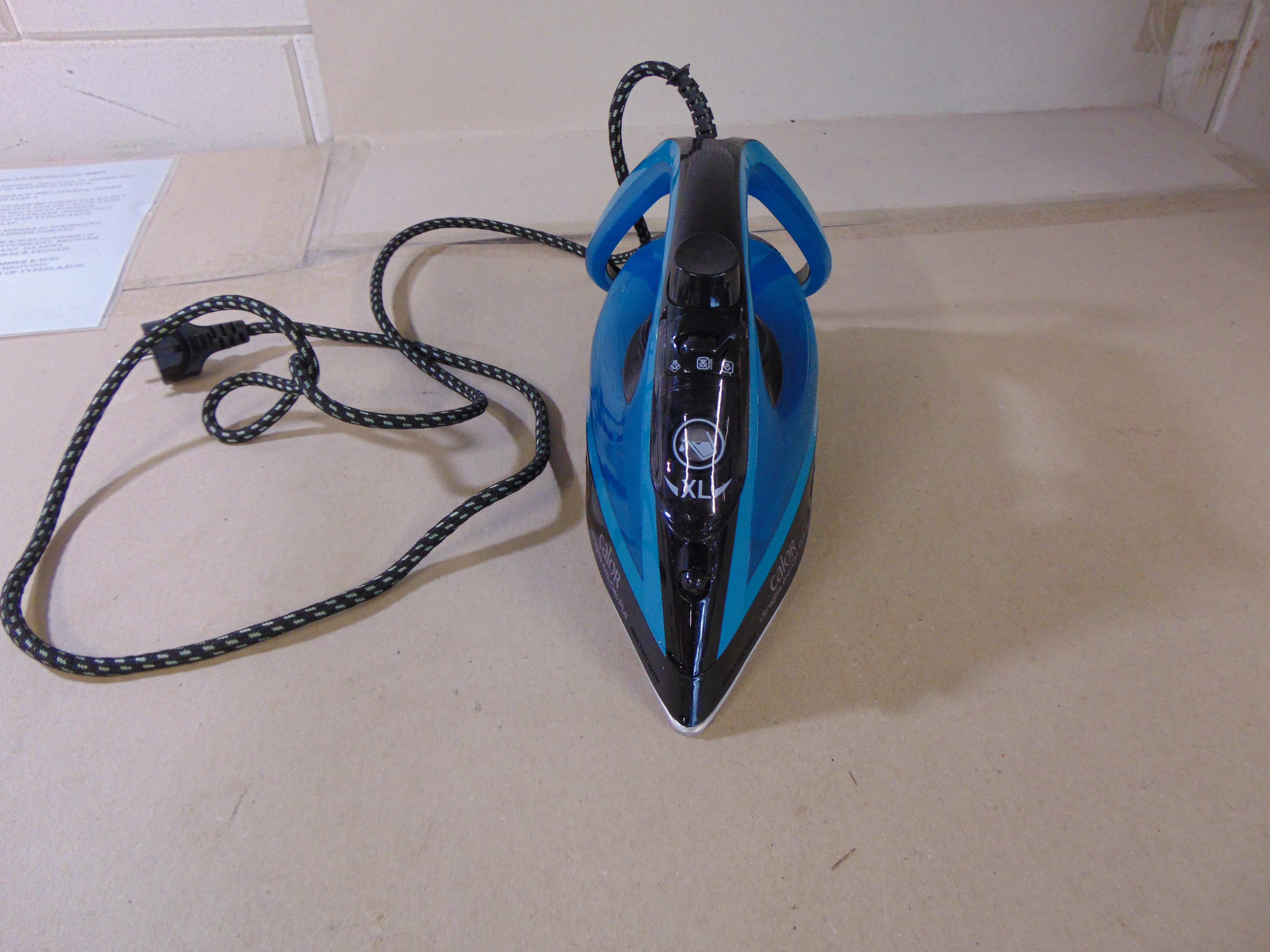 Calor Ultragliss Anti-Calc Plus FV6832C0 Stoomstrijkijzer – foto 3 – kavel bij GSD Auctions, Zoeterwoude