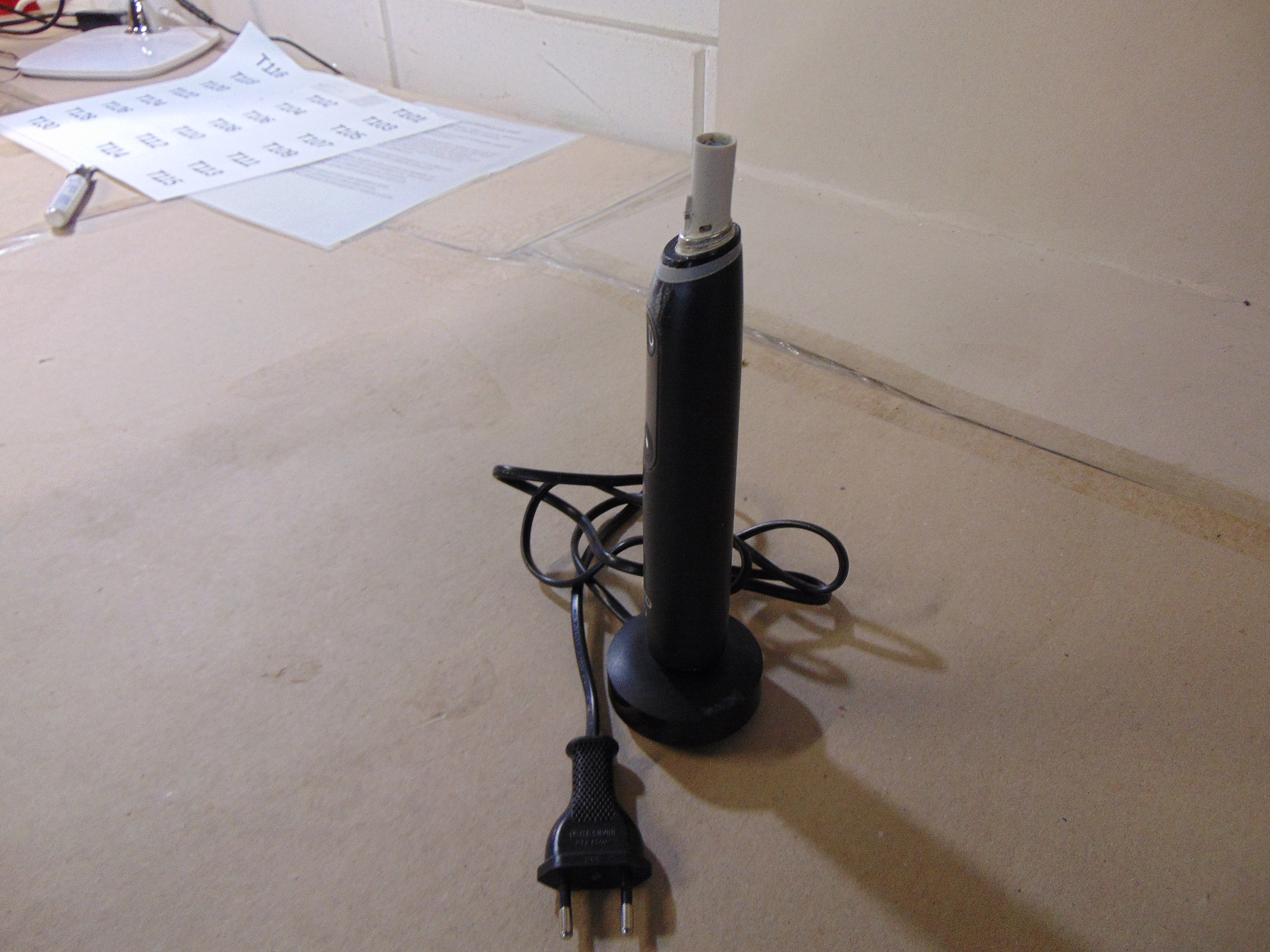 Oral-B iO 8 Black Elektrische tandenborstel – foto 3 – kavel bij GSD Auctions, Zoeterwoude