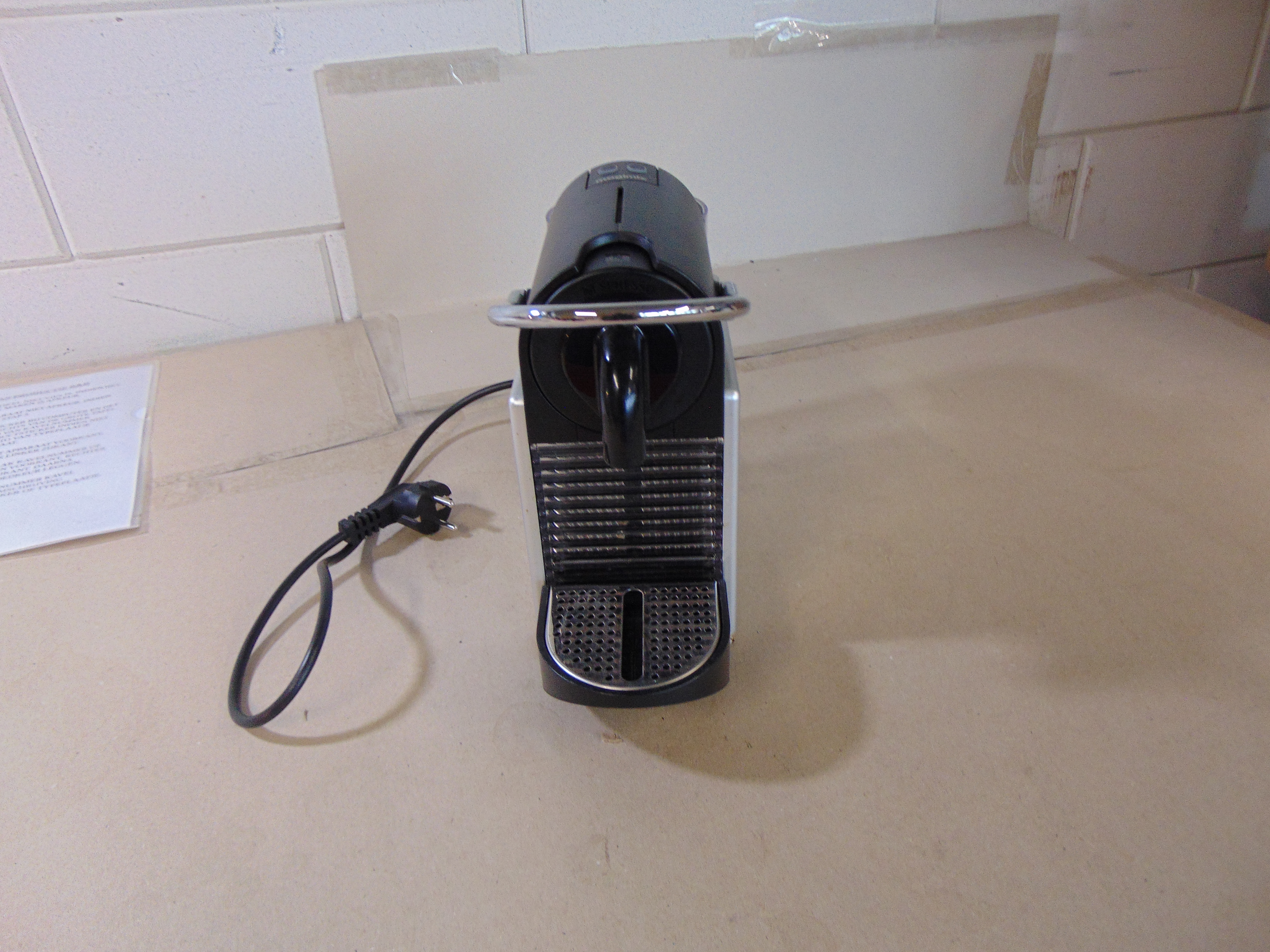 Magimix Pixie M112 Metal Grey Nespressomachine – foto 3 – kavel bij GSD Auctions, Zoeterwoude