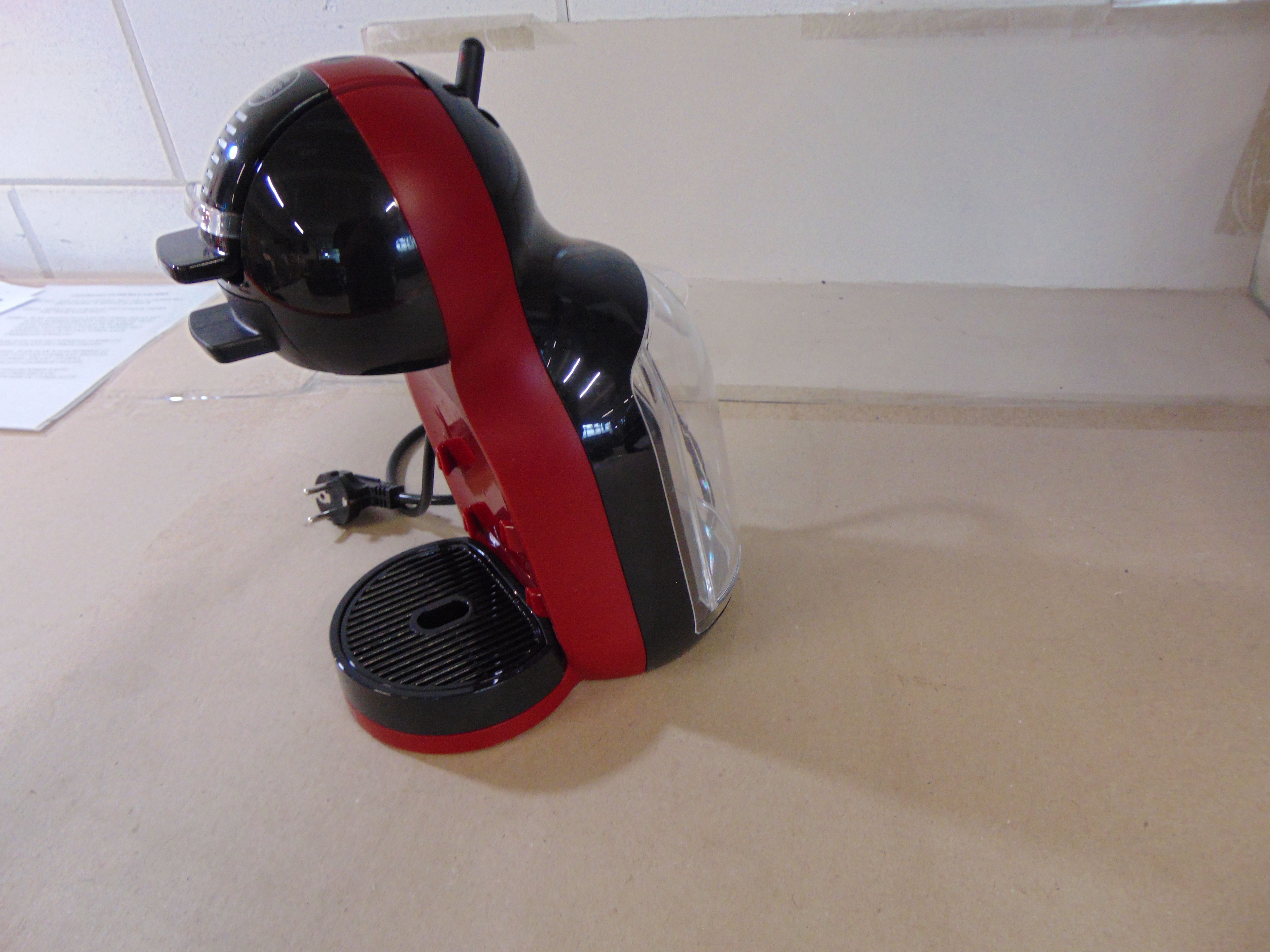 Krups Mini Me KP120H Dolce Gusto Koffiemachine – foto 3 – kavel bij GSD Auctions, Zoeterwoude