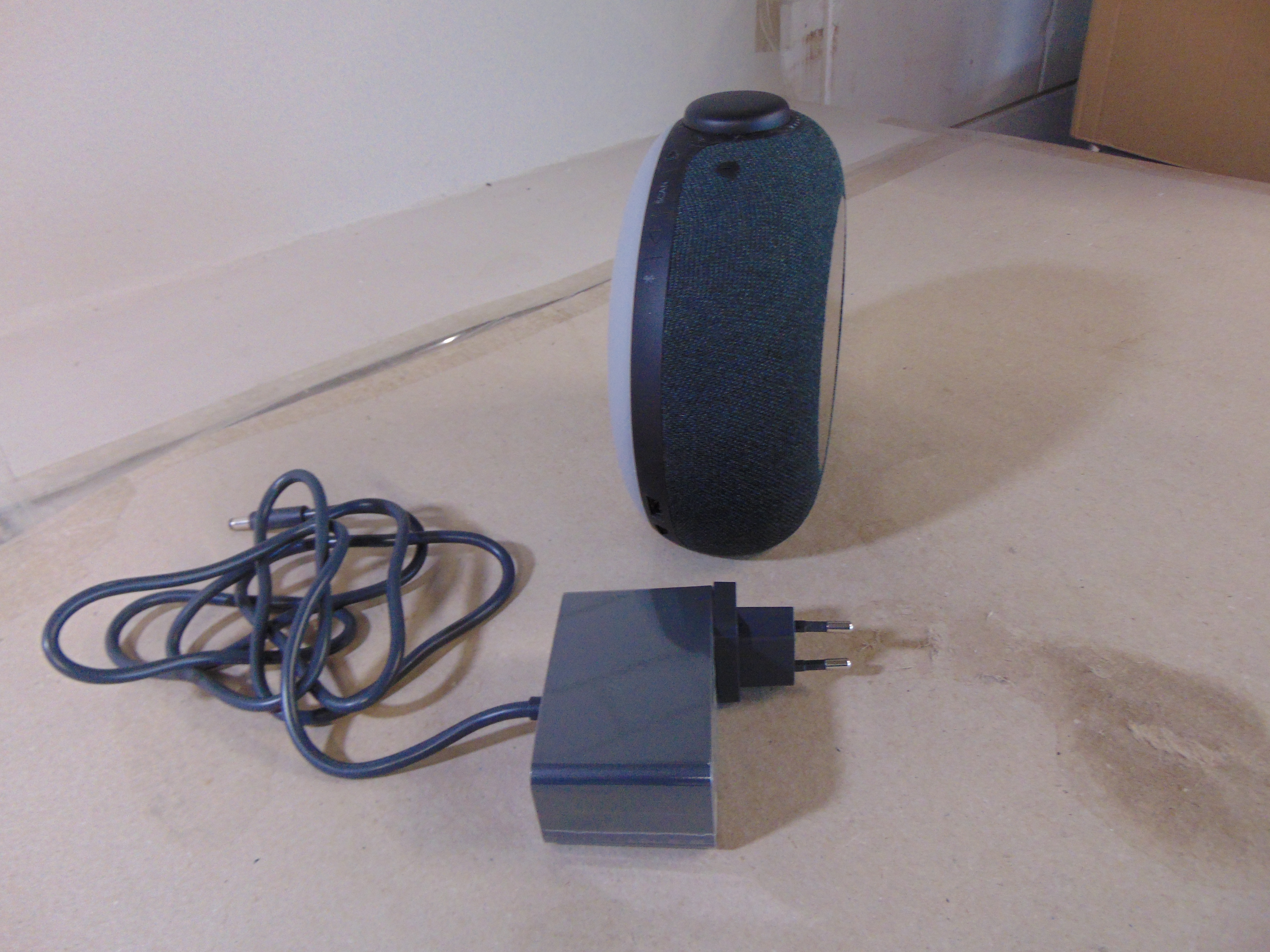 JBL Horizon 2 DAB+ Wekkerradio – foto 2 – kavel bij GSD Auctions, Zoeterwoude