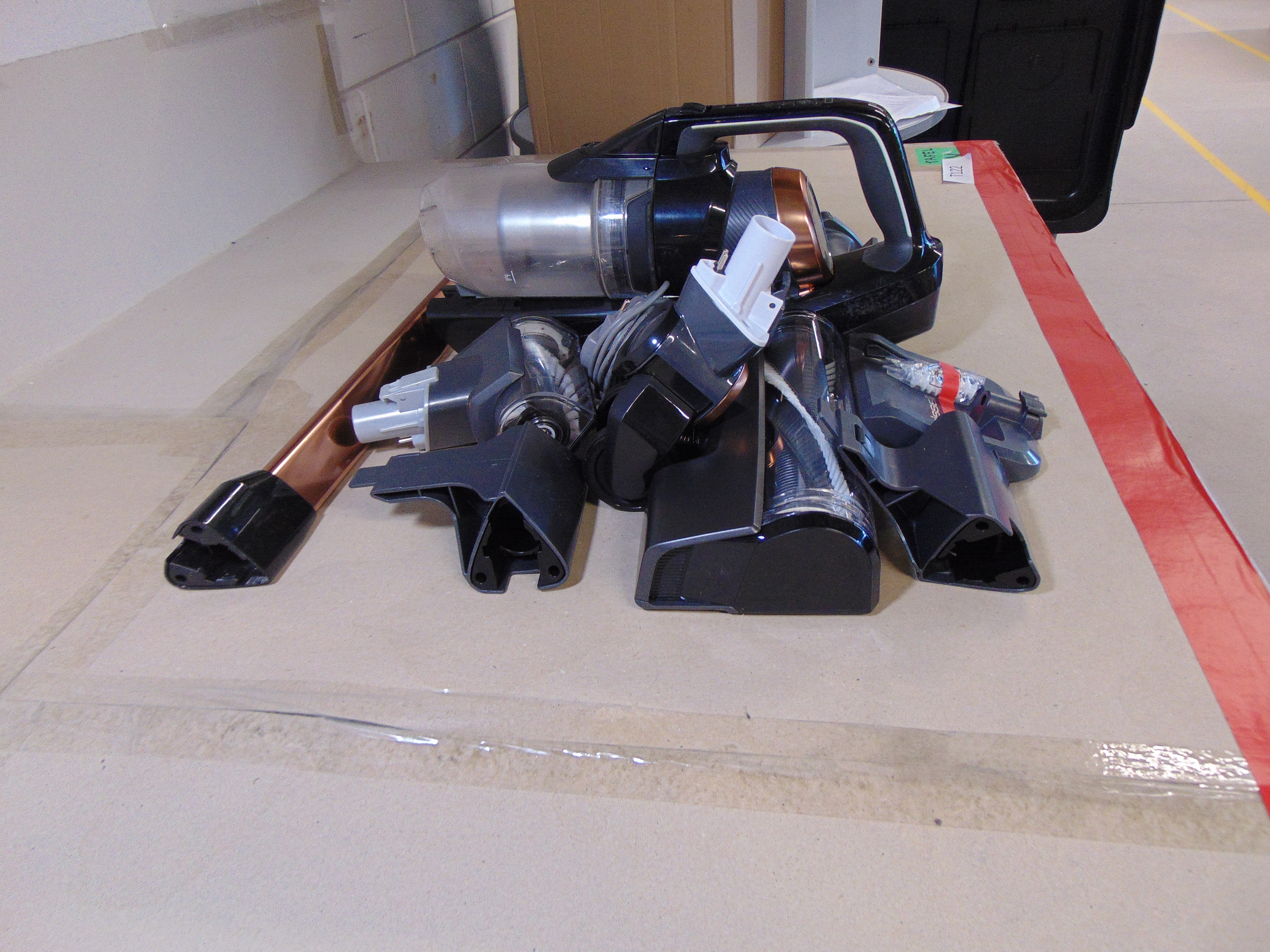 Bissell Icon Advanced+ 25v Steelstofzuiger – foto 2 – kavel bij GSD Auctions, Zoeterwoude
