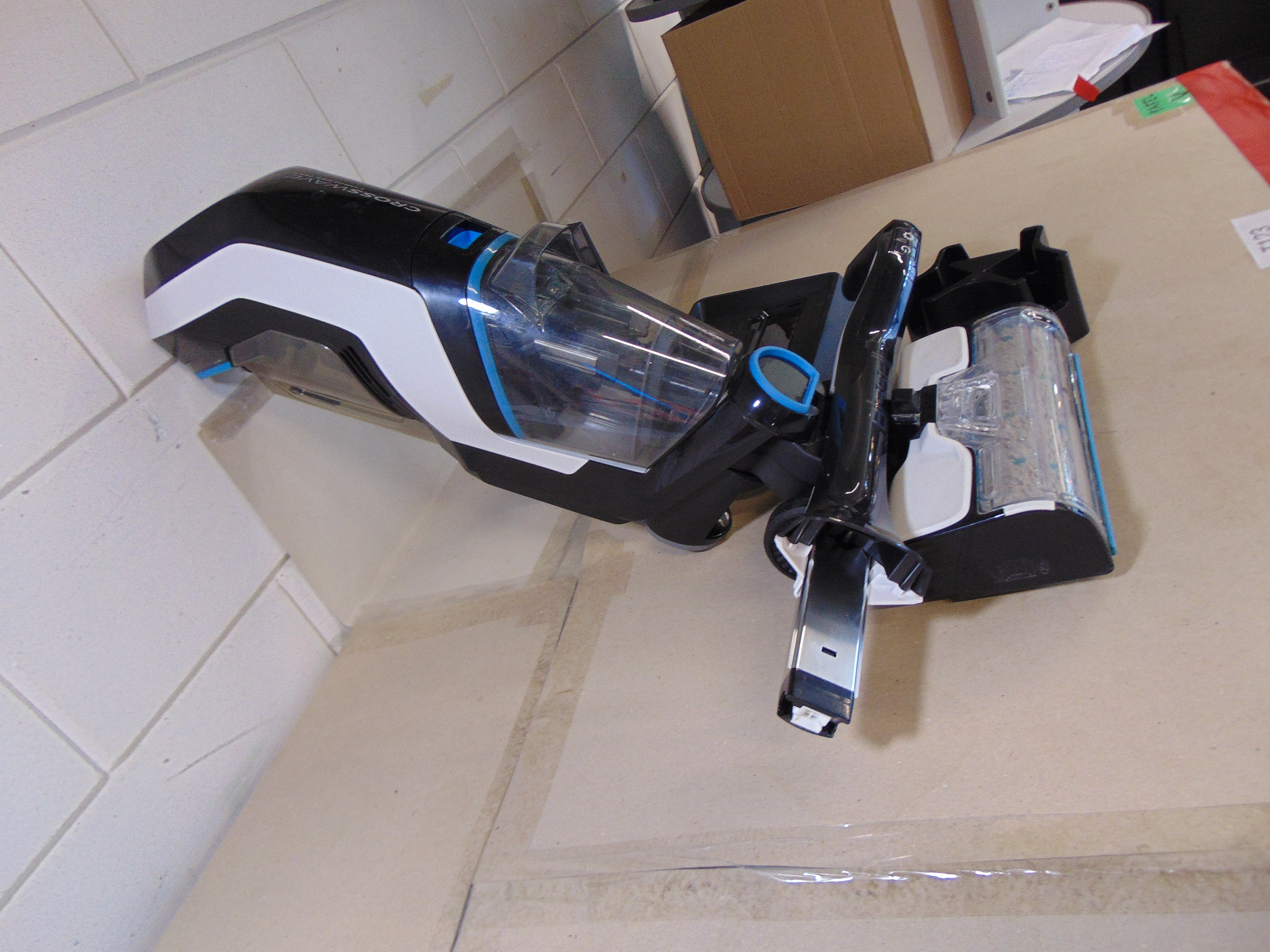Bissell 2765N CrossWave Cordless Max 3-in-1 Vloerreiniger – foto 2 – kavel bij GSD Auctions, Zoeterwoude