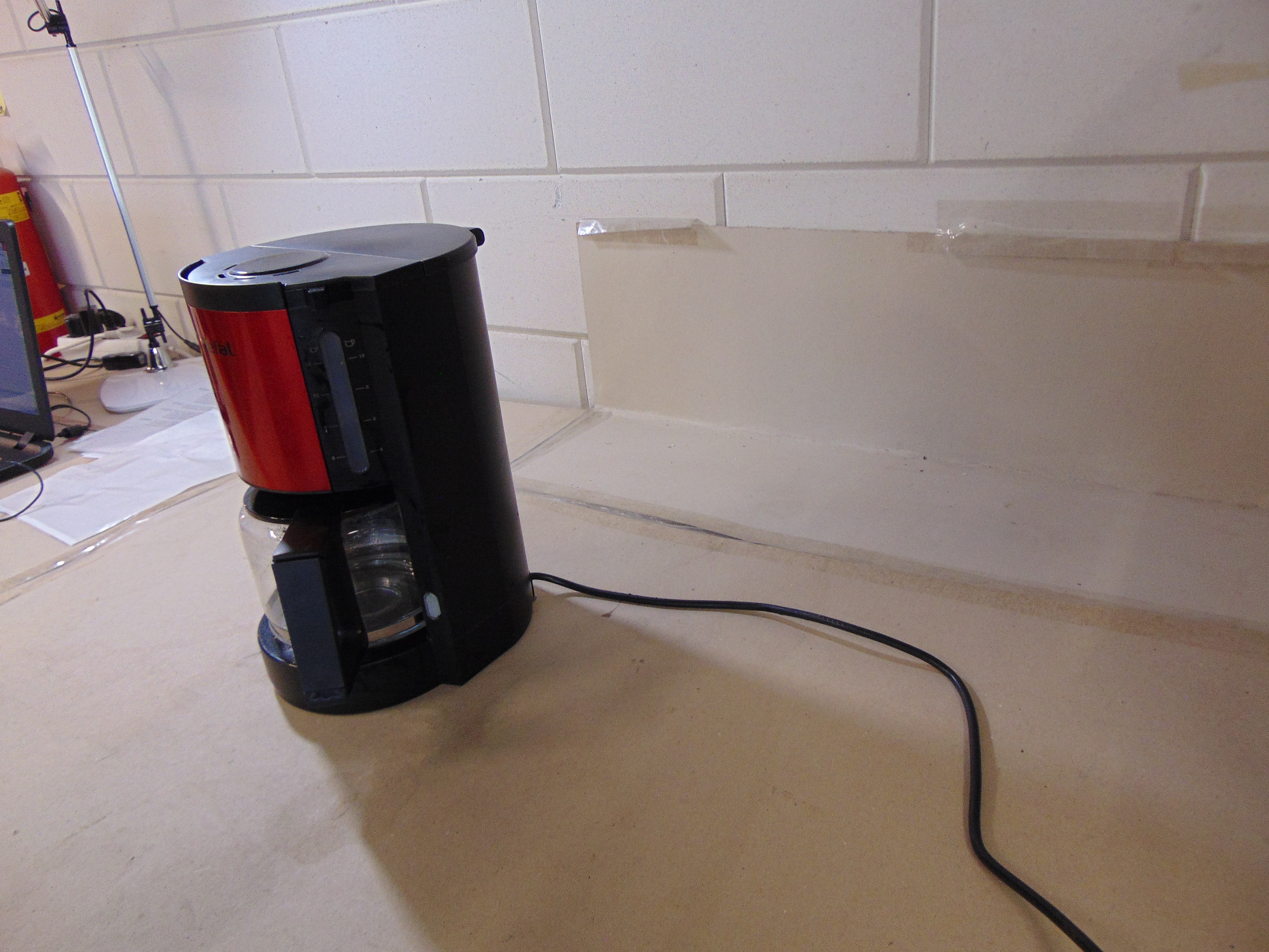 Tefal Deluxe Red Wine CM310511 Koffiezetapparaat – foto 3 – kavel bij GSD Auctions, Zoeterwoude