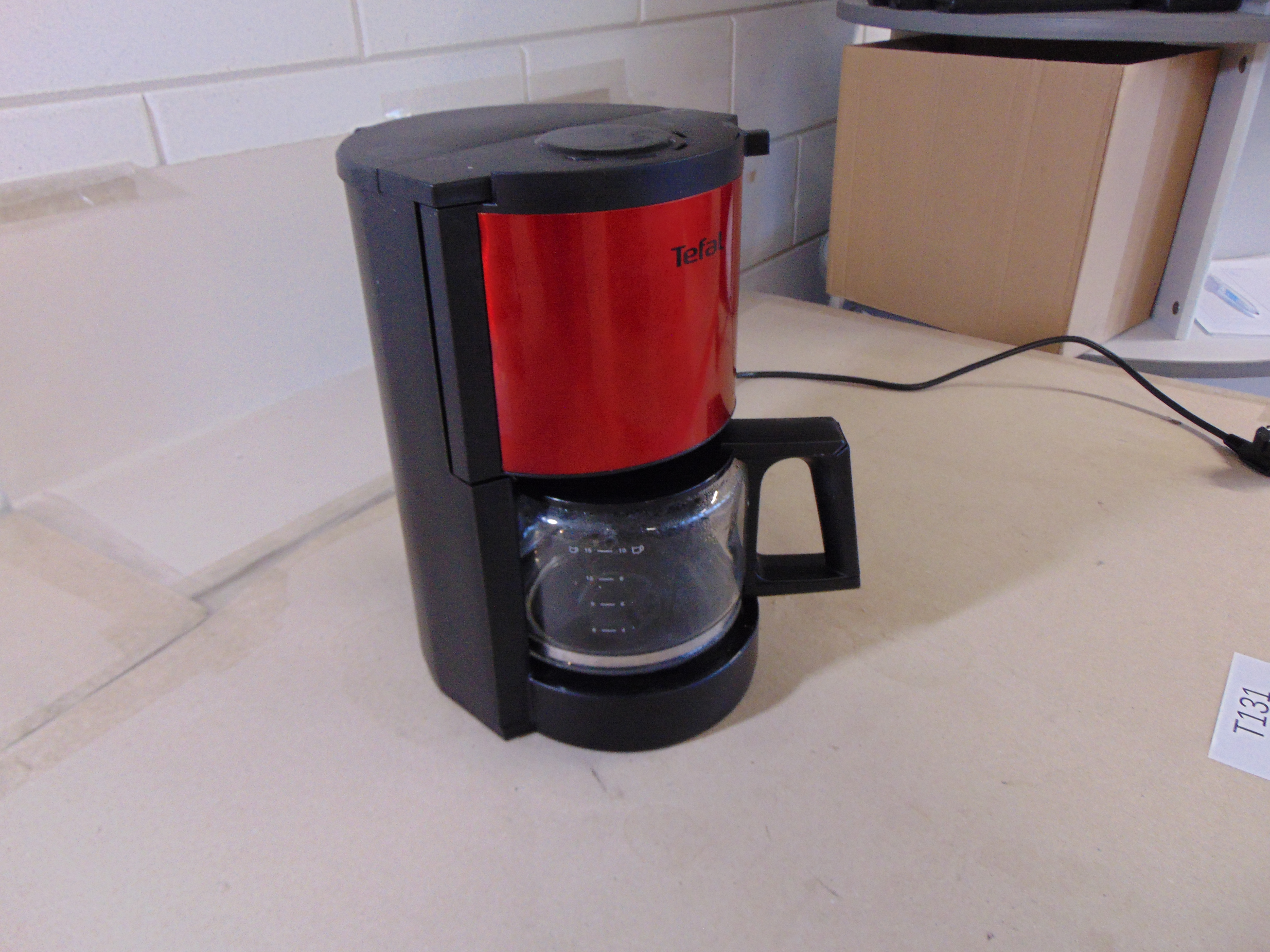 Tefal Deluxe Red Wine CM310511 Koffiezetapparaat – foto 2 – kavel bij GSD Auctions, Zoeterwoude