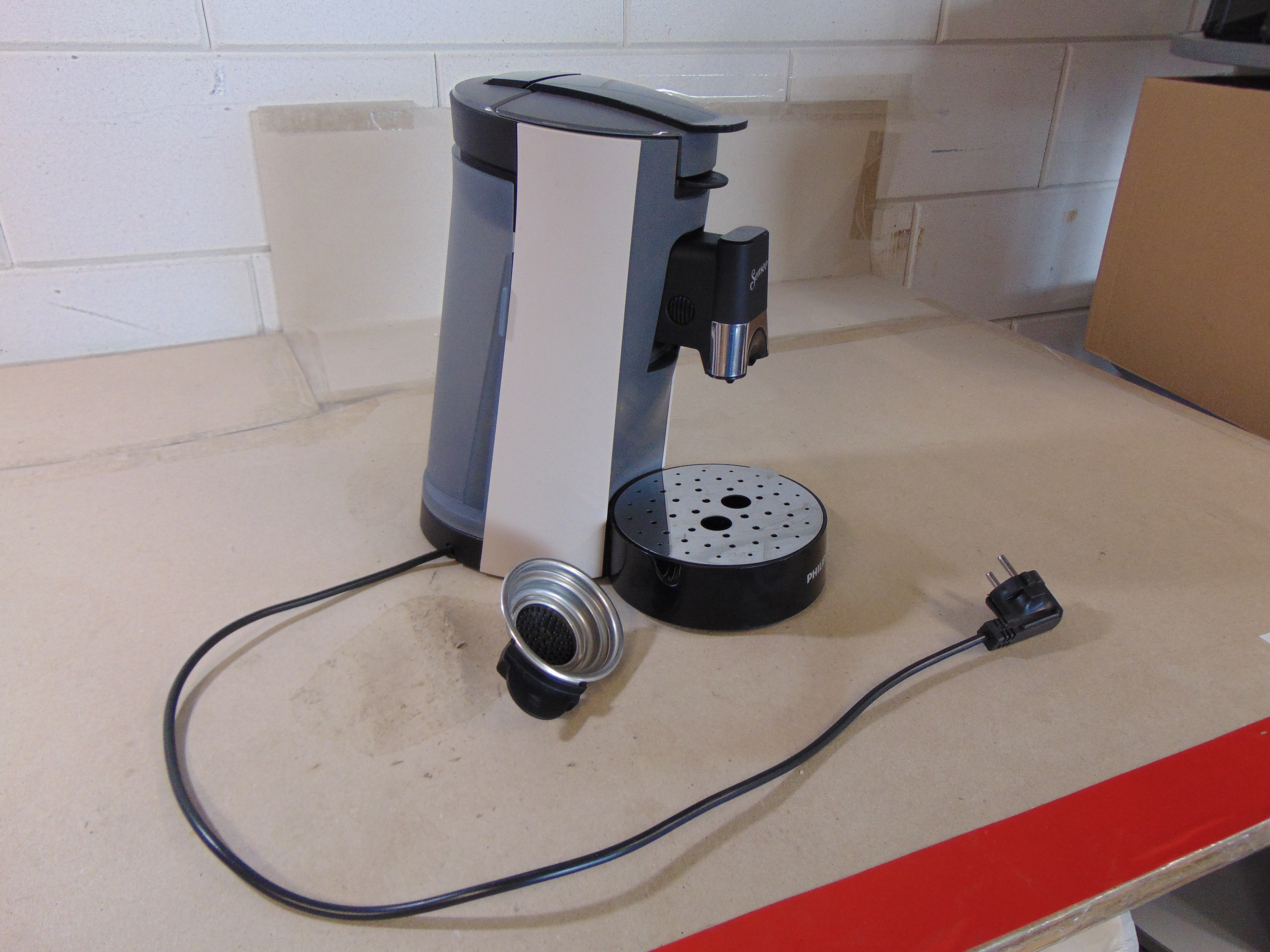 Philips Senseo Select CSA240/30 Koffiemachine – foto 4 – kavel bij GSD Auctions, Zoeterwoude
