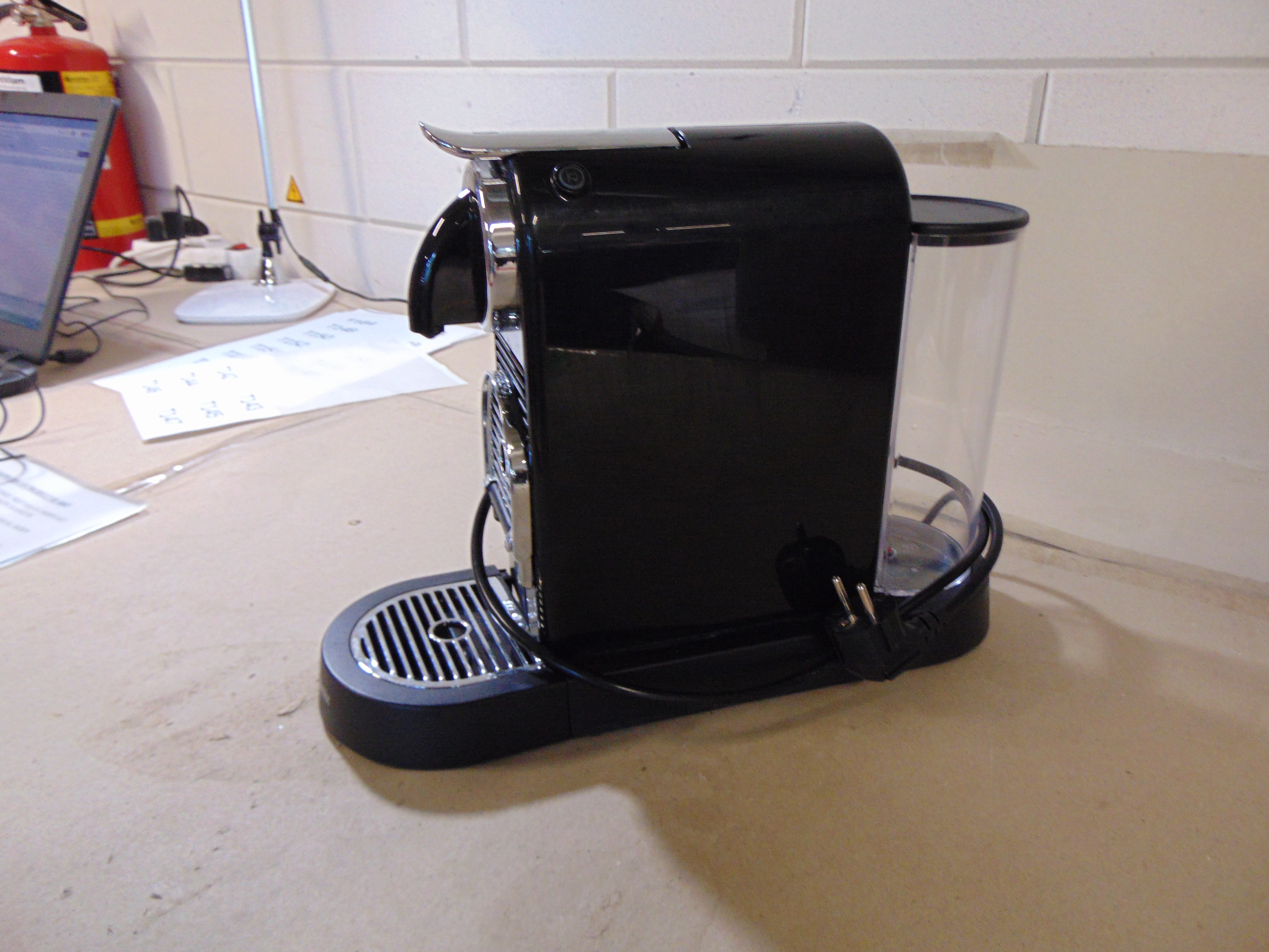 Magimix Citiz Black 11315B Nespressomachine – foto 2 – kavel bij GSD Auctions, Zoeterwoude