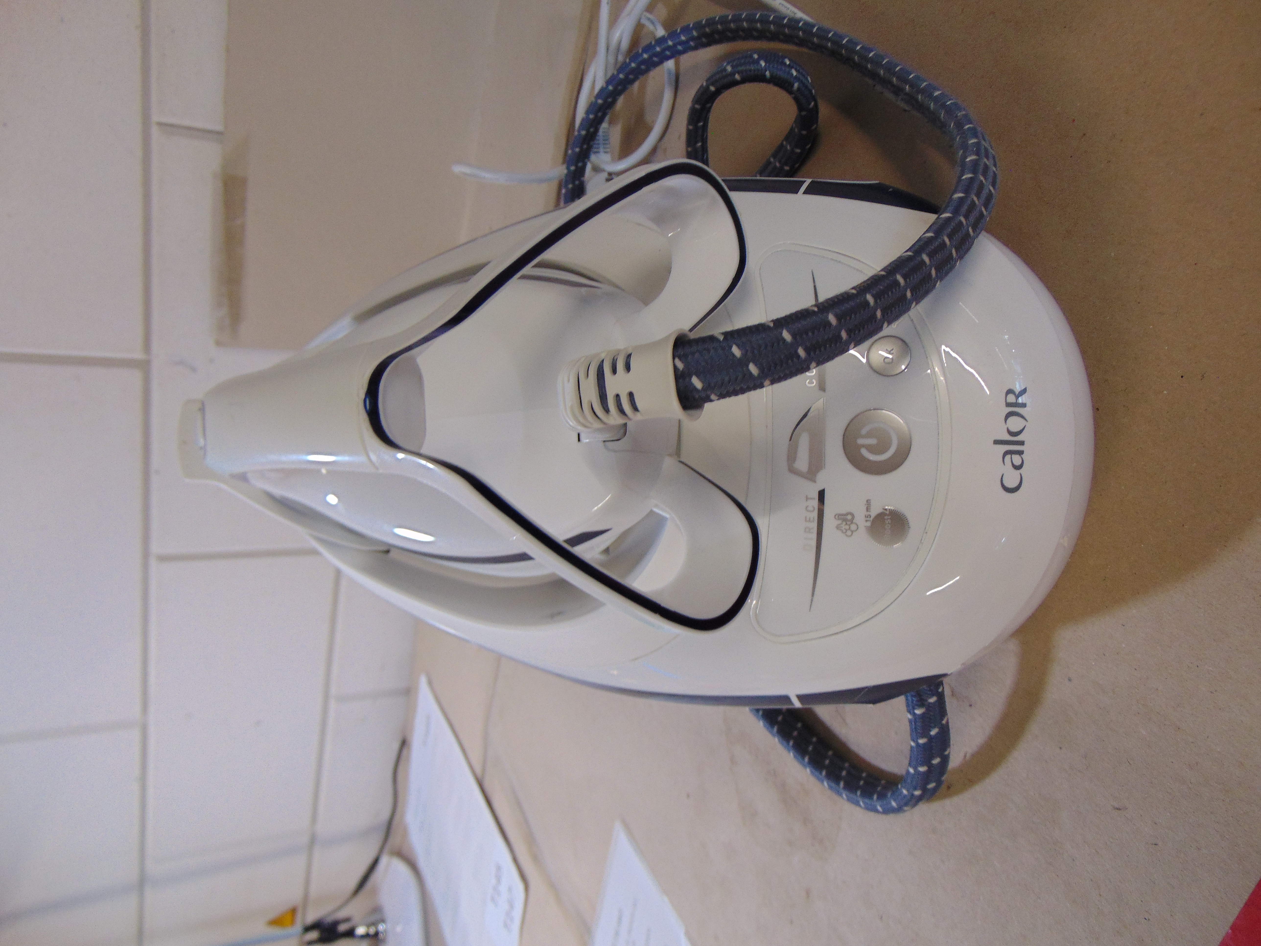 Calor Pro Express Ultimate Care GV9570C0 Stoomgenerator – foto 3 – kavel bij GSD Auctions, Zoeterwoude