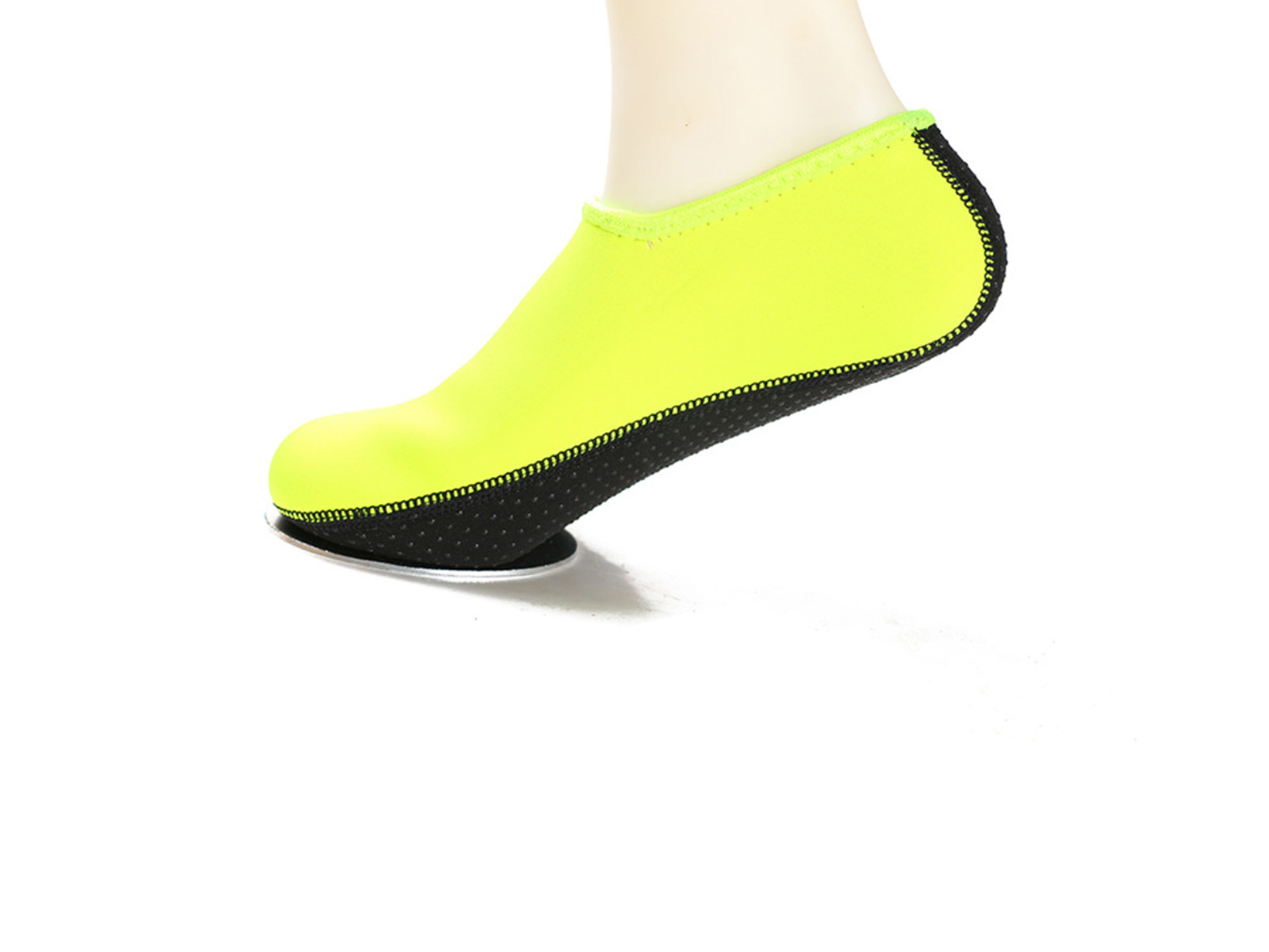 Waterschoenen - antislip maat 42-43 – foto 2 – kavel bij GSD Auctions, Zoeterwoude