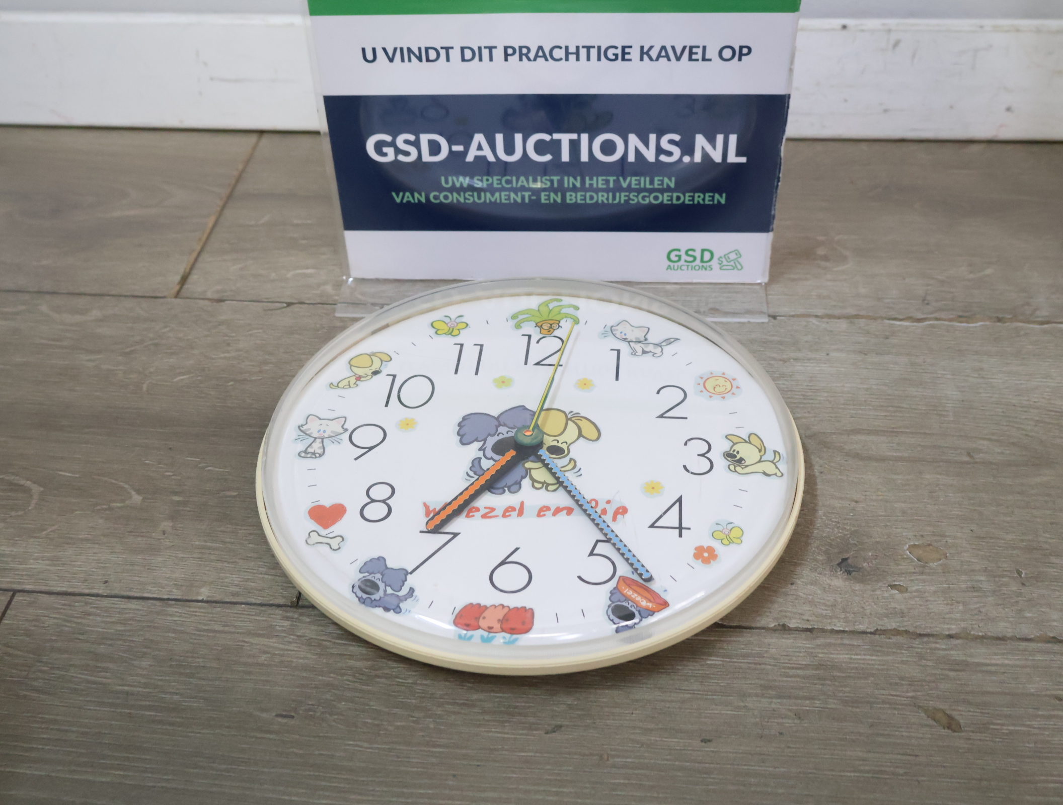 Woezel en Pip Kinderwandklok'' – foto 2 – kavel bij GSD Auctions, Zoeterwoude