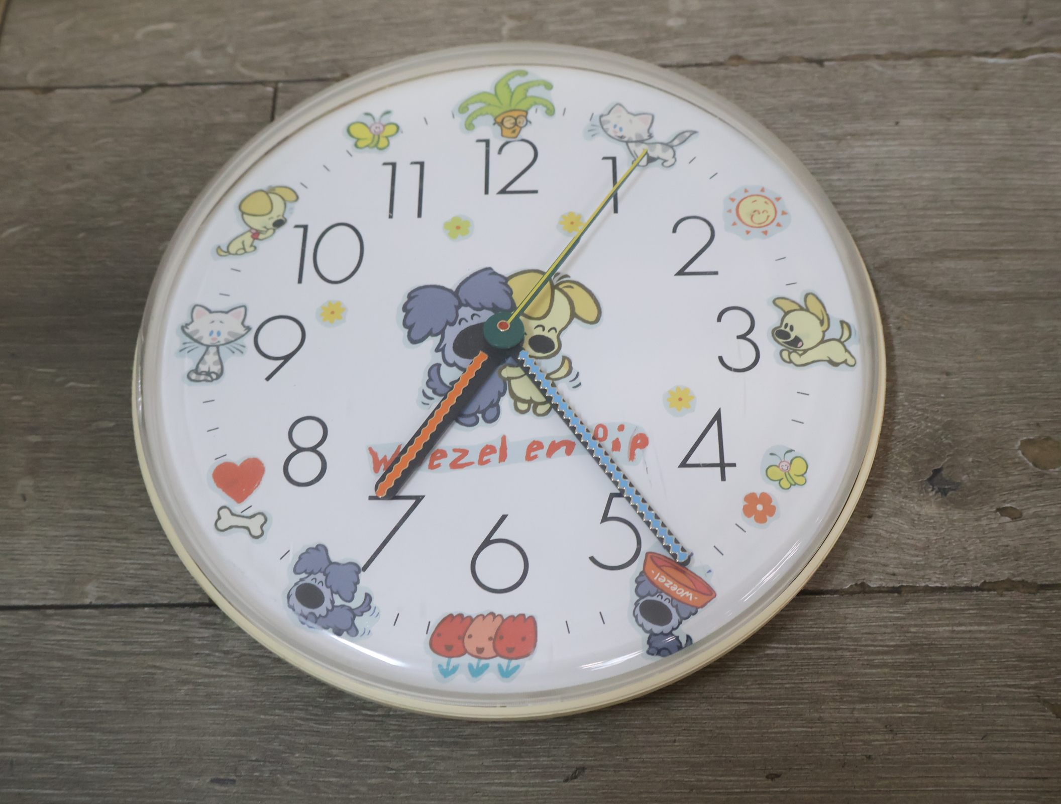 Woezel en Pip Kinderwandklok'' – foto 3 – kavel bij GSD Auctions, Zoeterwoude