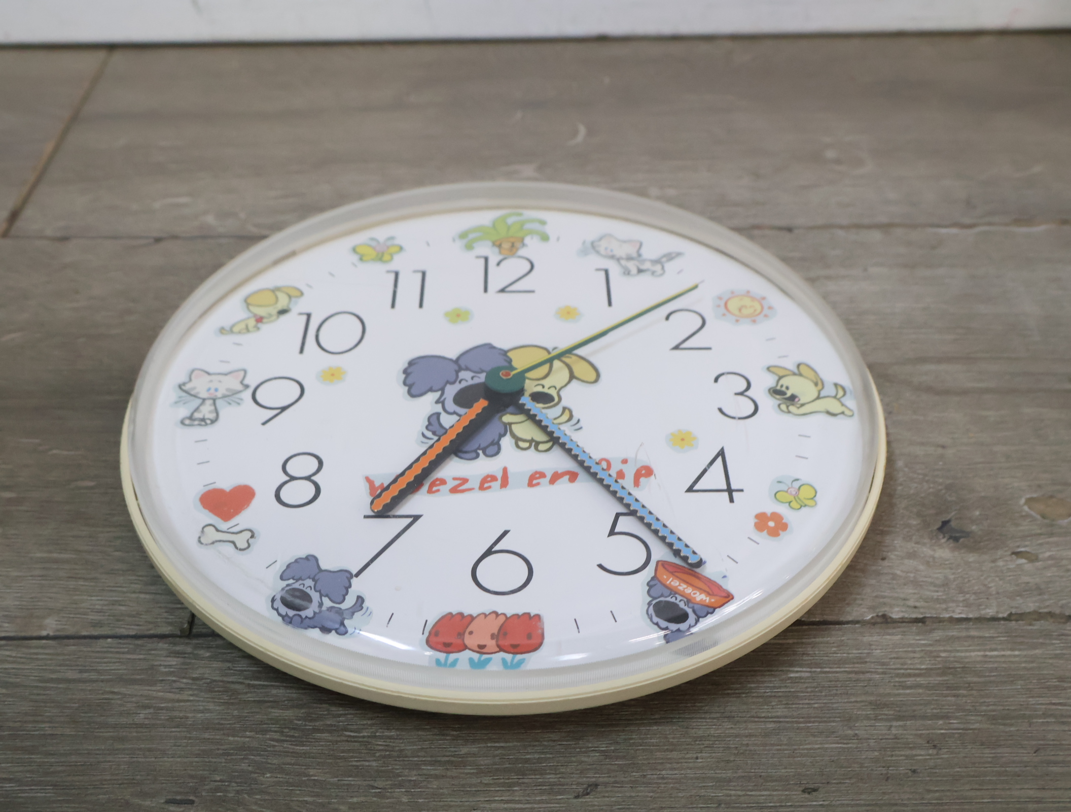 Woezel en Pip Kinderwandklok'' – foto 4 – kavel bij GSD Auctions, Zoeterwoude