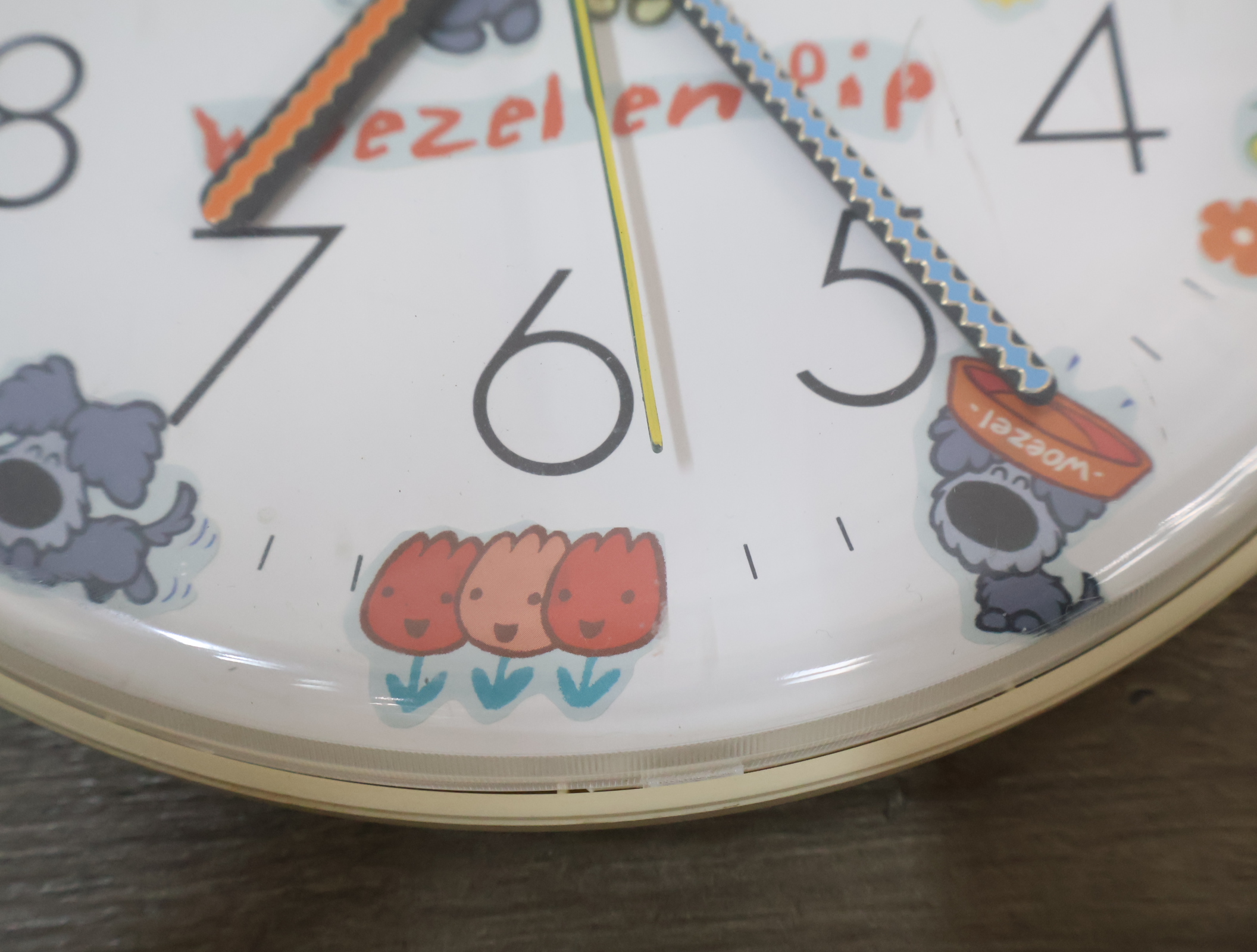Woezel en Pip Kinderwandklok'' – foto 9 – kavel bij GSD Auctions, Zoeterwoude