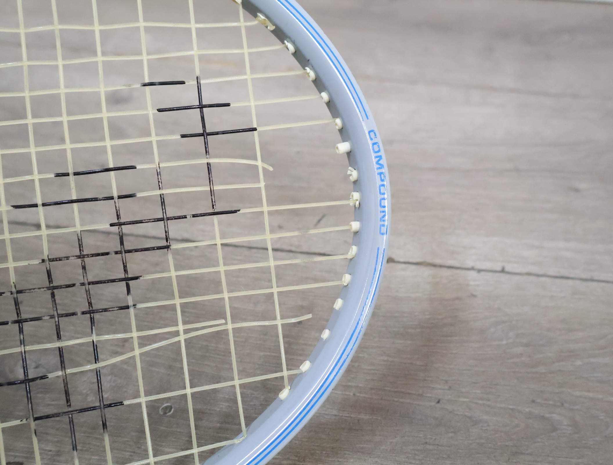 Tennisracket met hoes Snauwaert'' – foto 10 – kavel bij GSD Auctions, Zoeterwoude