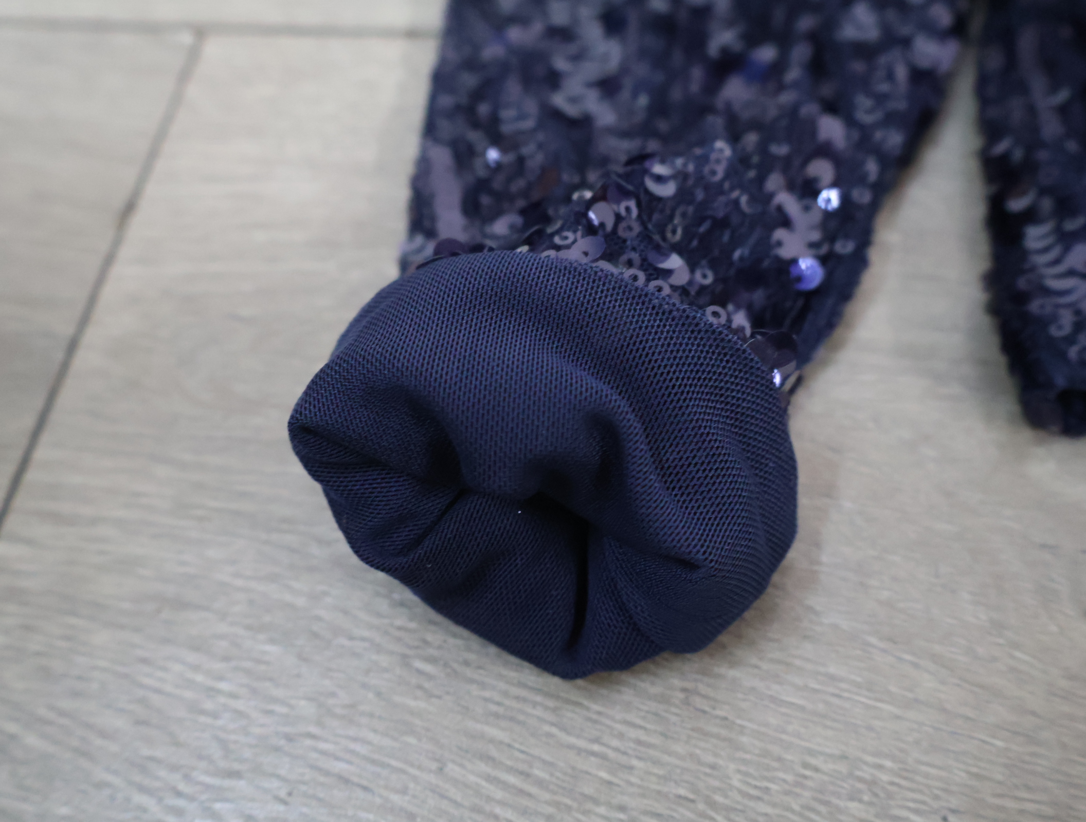 Donkerblauw damesshirt met pailletten - Pieces'' – foto 8 – kavel bij GSD Auctions, Zoeterwoude
