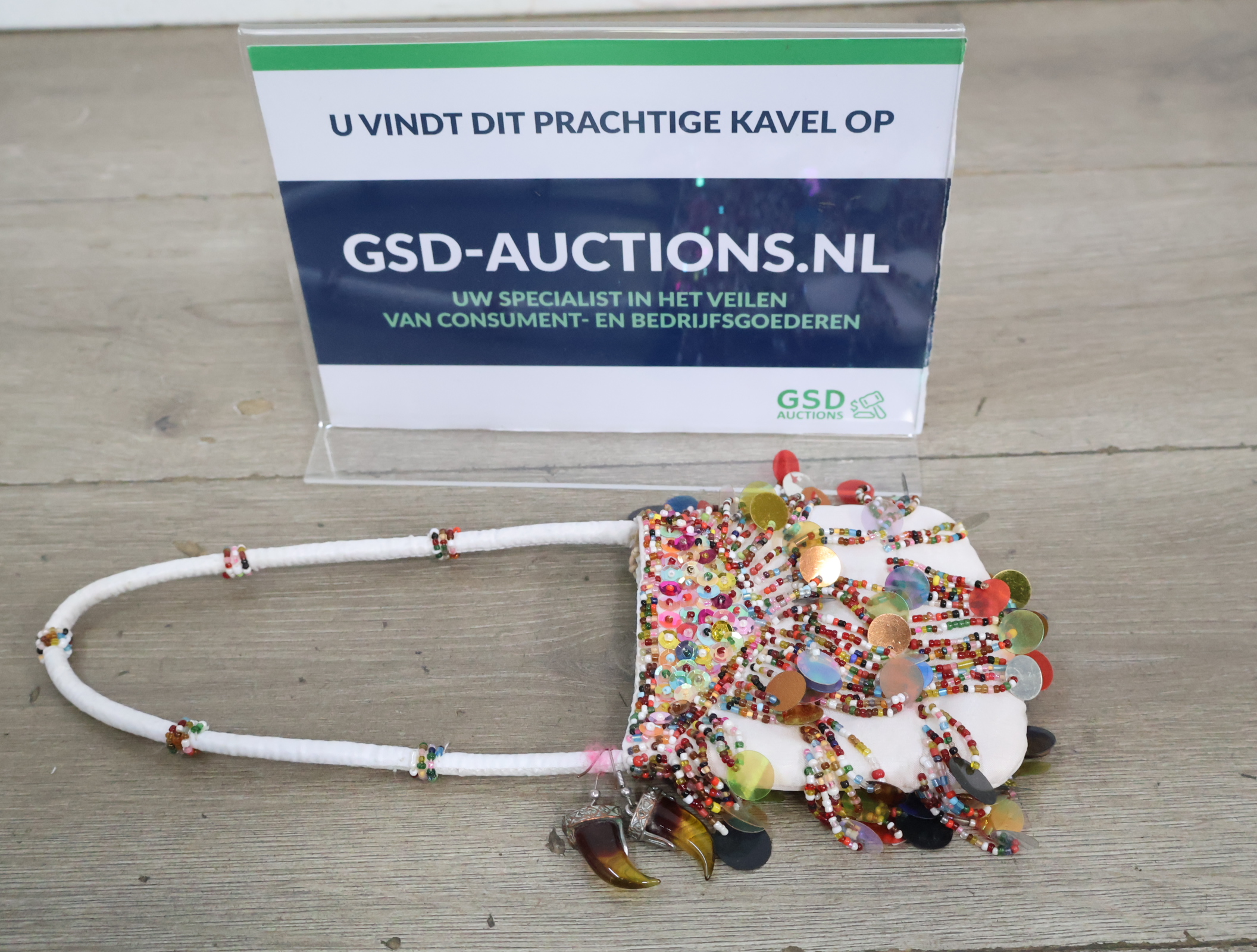 Kleurrijke handtas met kralen en pailletten'' – foto 2 – kavel bij GSD Auctions, Zoeterwoude