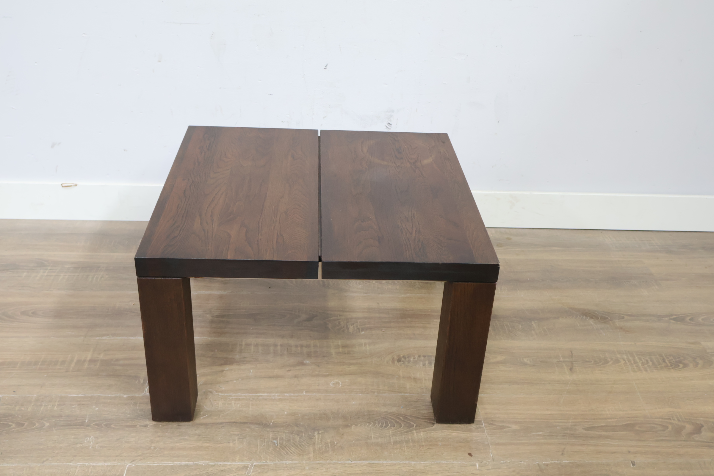 Donkere houten salontafel, Bijzettafel'' – foto 8 – kavel bij GSD Auctions, Zoeterwoude