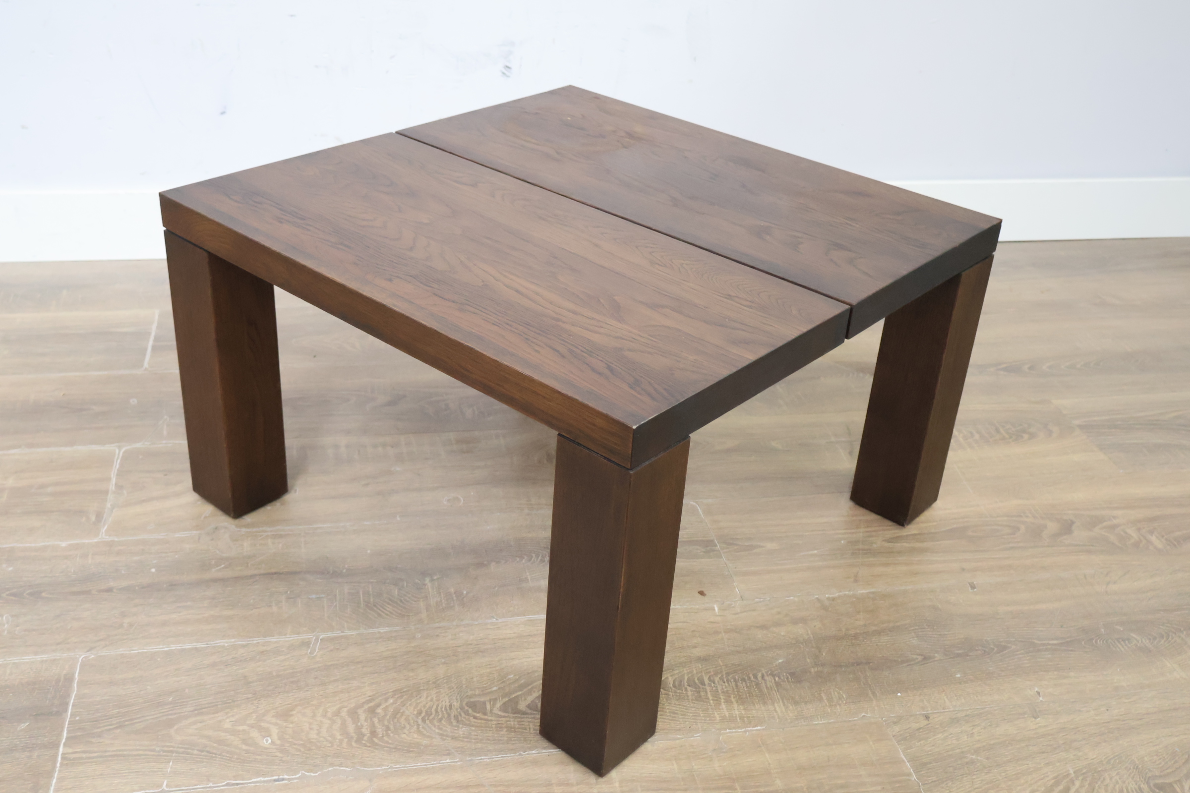 Donkere houten salontafel, Bijzettafel'' – foto 9 – kavel bij GSD Auctions, Zoeterwoude
