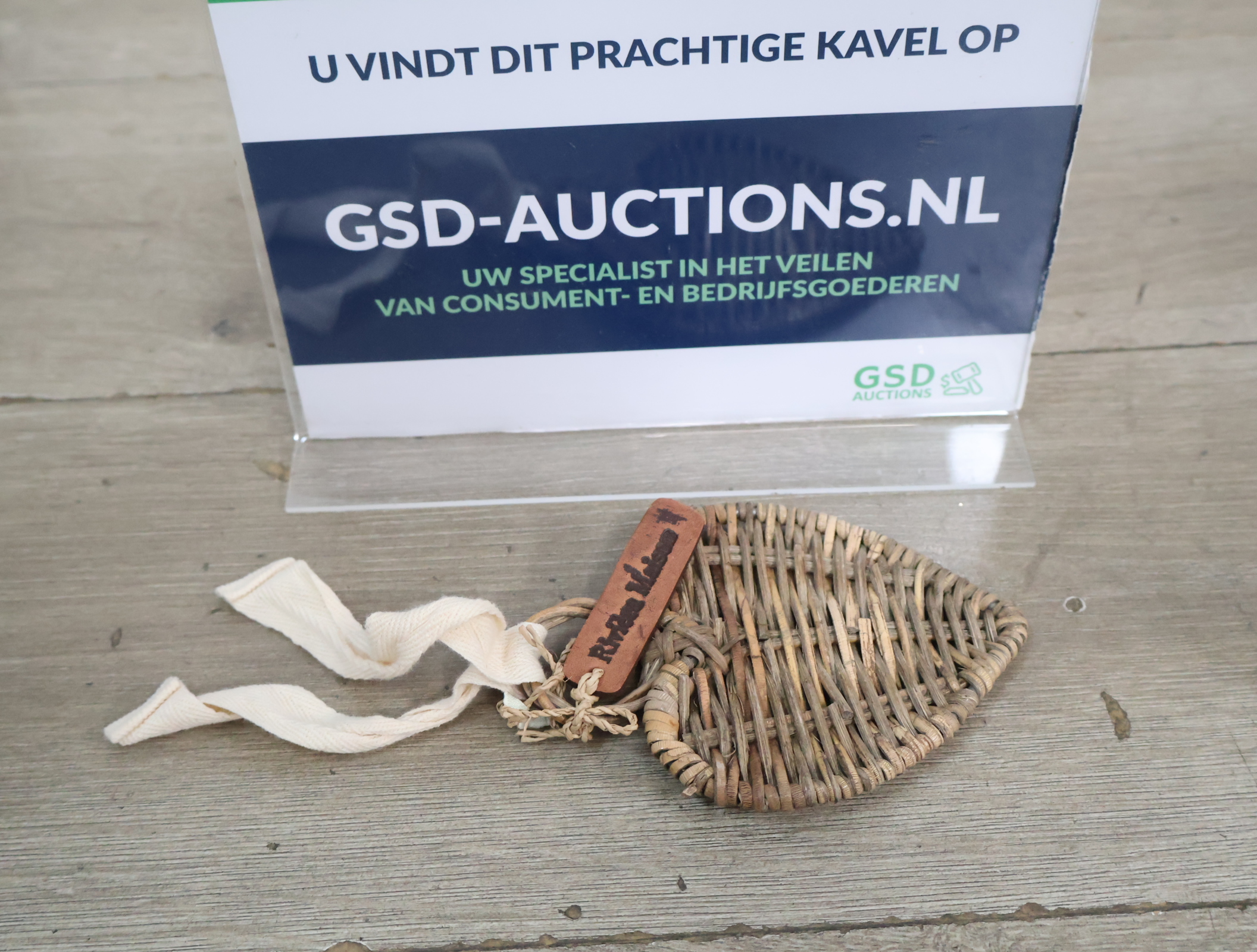 Houten hartvormige wanddecoratie'' – foto 2 – kavel bij GSD Auctions, Zoeterwoude